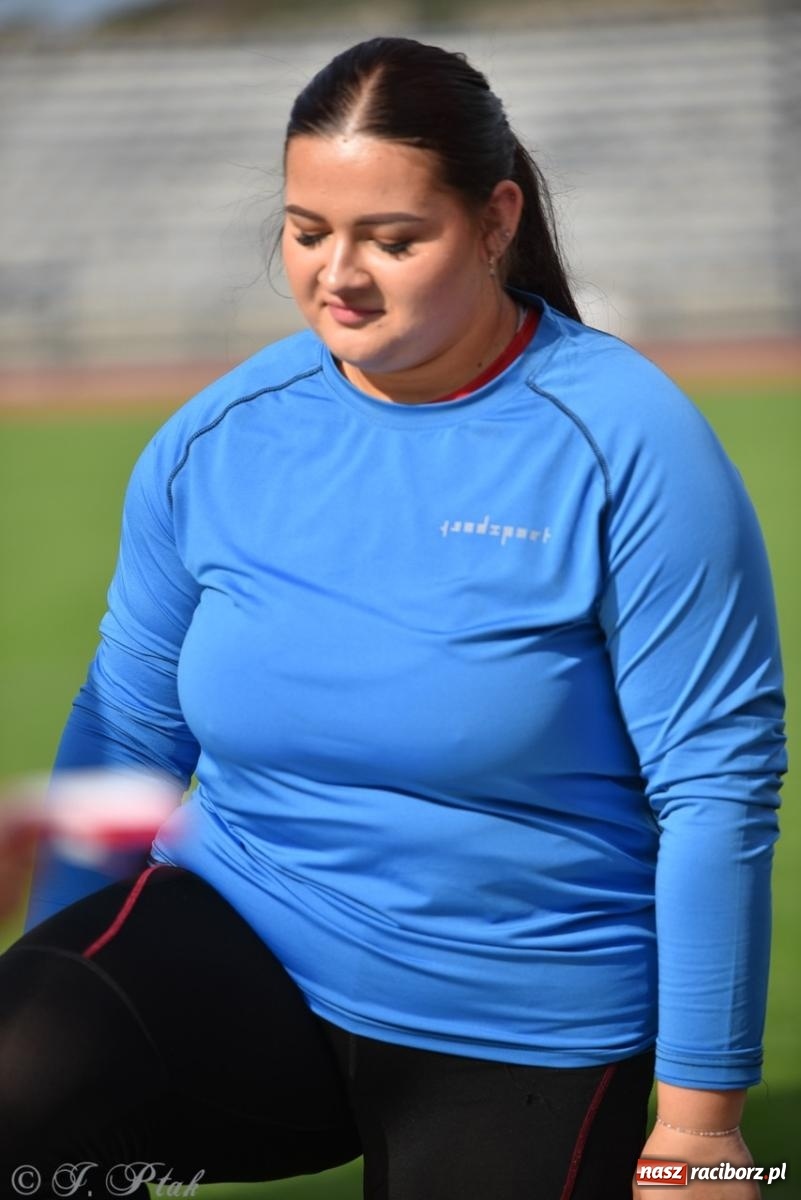 Zdjęcie w galerii na portalu naszraciborz.pl: Mistrzostwa województwa śląskiego w lekkoatletyce w Raciborzu U18, U20 i seniorzy wiadomości z regionu