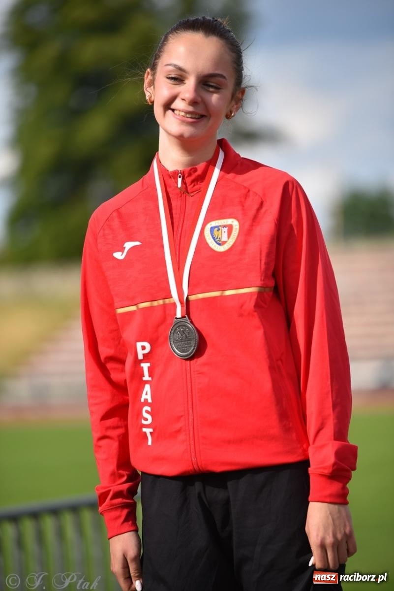 Zdjęcie w galerii na portalu naszraciborz.pl: Mistrzostwa województwa śląskiego w lekkoatletyce w Raciborzu U18, U20 i seniorzy wiadomości z regionu