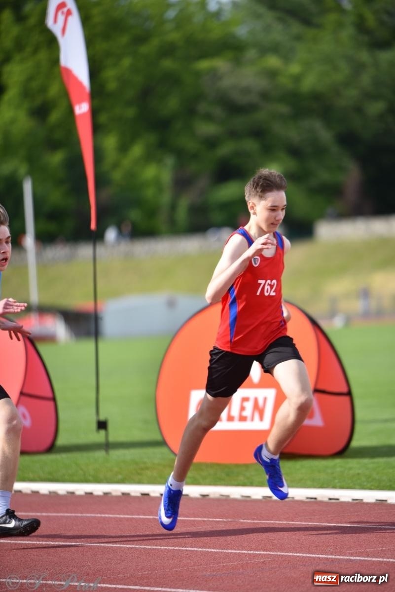 Zdjęcie w galerii na portalu naszraciborz.pl: Mistrzostwa województwa śląskiego w lekkoatletyce w Raciborzu U18, U20 i seniorzy wiadomości z regionu