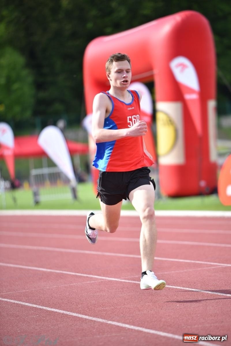 Zdjęcie w galerii na portalu naszraciborz.pl: Mistrzostwa województwa śląskiego w lekkoatletyce w Raciborzu U18, U20 i seniorzy wiadomości z regionu