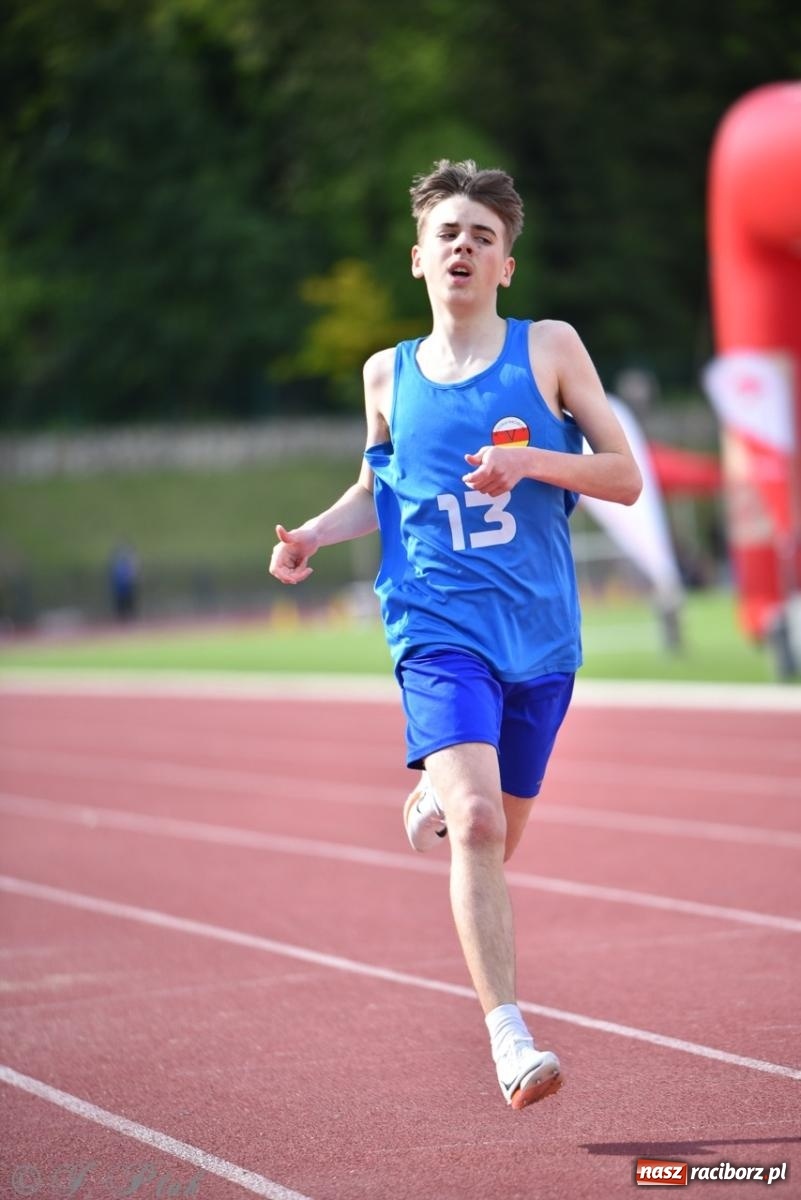 Zdjęcie w galerii na portalu naszraciborz.pl: Mistrzostwa województwa śląskiego w lekkoatletyce w Raciborzu U18, U20 i seniorzy wiadomości z regionu