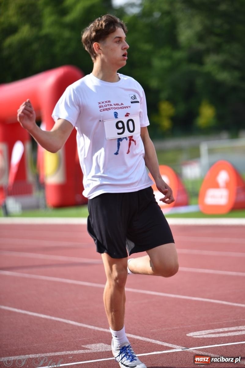 Zdjęcie w galerii na portalu naszraciborz.pl: Mistrzostwa województwa śląskiego w lekkoatletyce w Raciborzu U18, U20 i seniorzy wiadomości z regionu