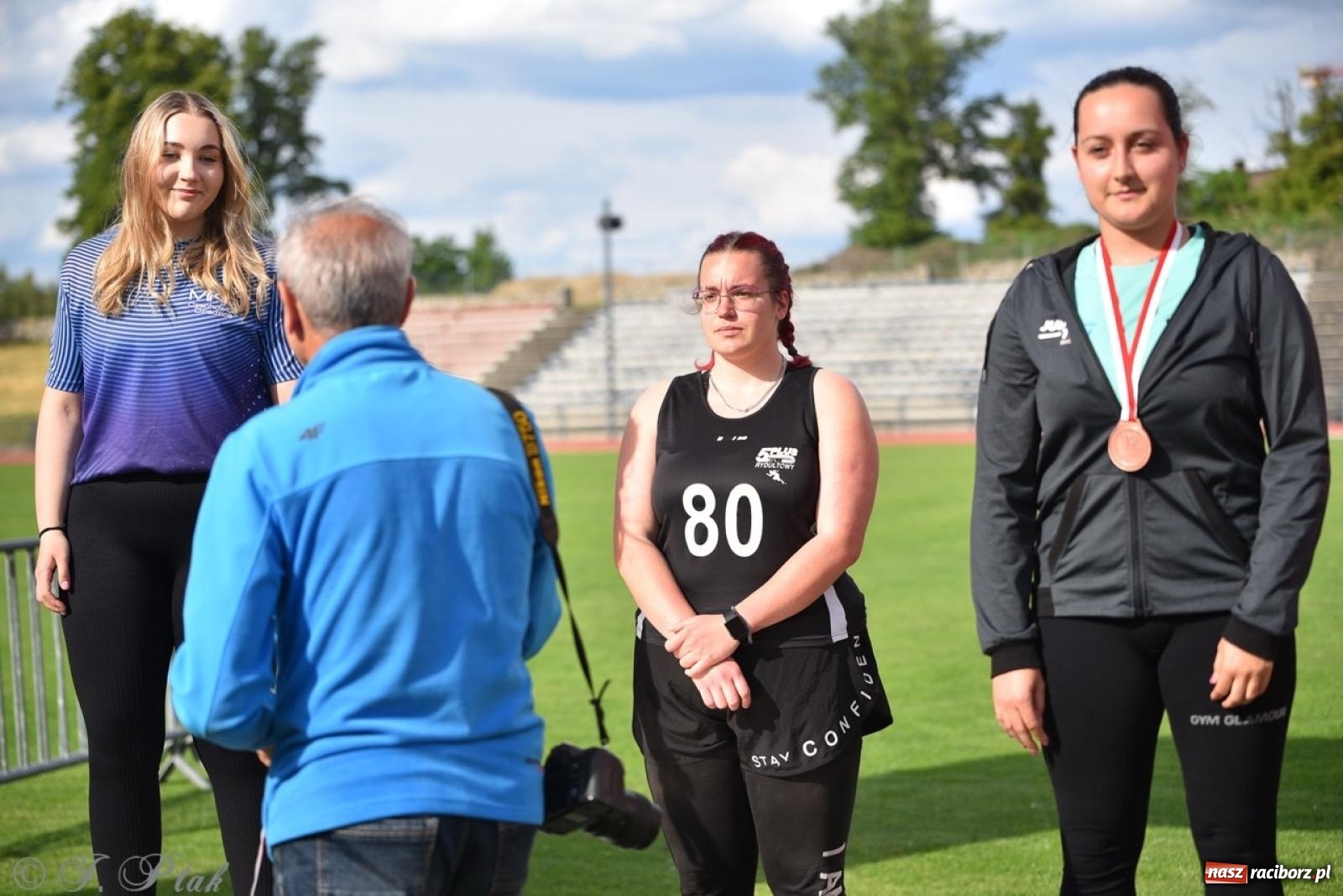 Zdjęcie w galerii na portalu naszraciborz.pl: Mistrzostwa województwa śląskiego w lekkoatletyce w Raciborzu U18, U20 i seniorzy wiadomości z regionu
