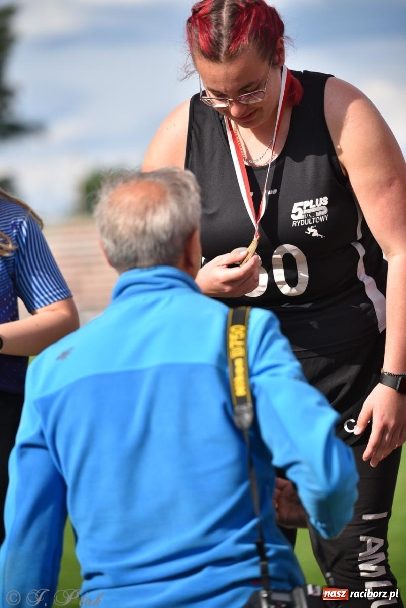 Zdjęcie w galerii na portalu naszraciborz.pl: Mistrzostwa województwa śląskiego w lekkoatletyce w Raciborzu U18, U20 i seniorzy wiadomości z regionu