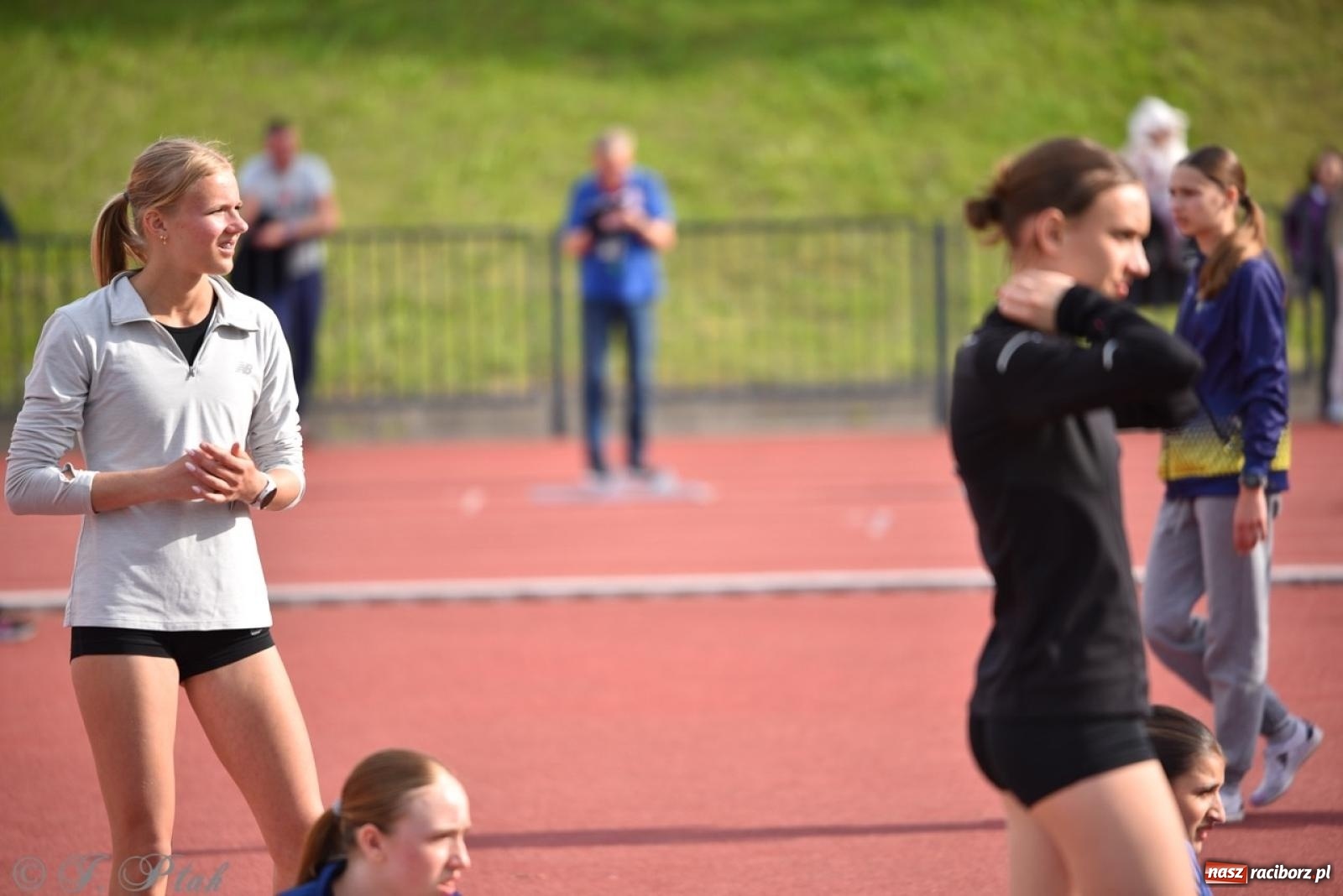 Zdjęcie w galerii na portalu naszraciborz.pl: Mistrzostwa województwa śląskiego w lekkoatletyce w Raciborzu U18, U20 i seniorzy wiadomości z regionu