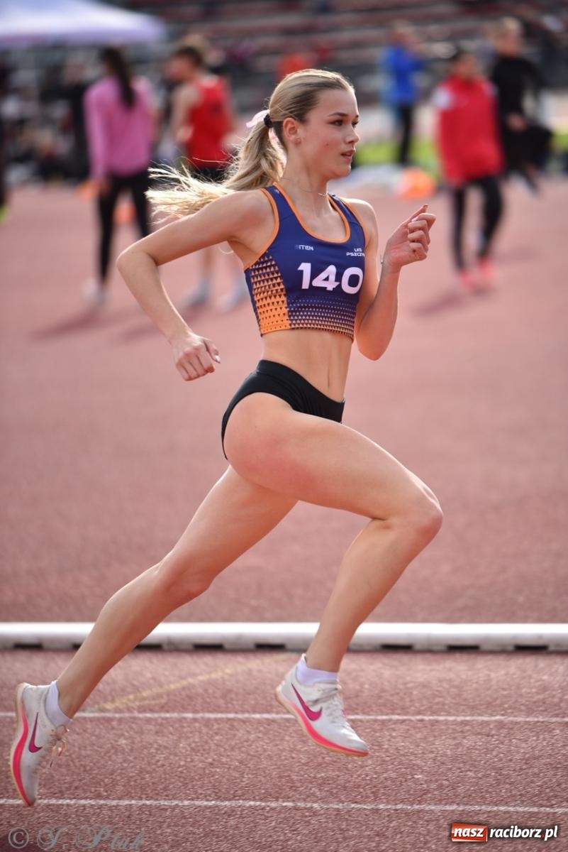 Zdjęcie w galerii na portalu naszraciborz.pl: Mistrzostwa województwa śląskiego w lekkoatletyce w Raciborzu U18, U20 i seniorzy wiadomości z regionu