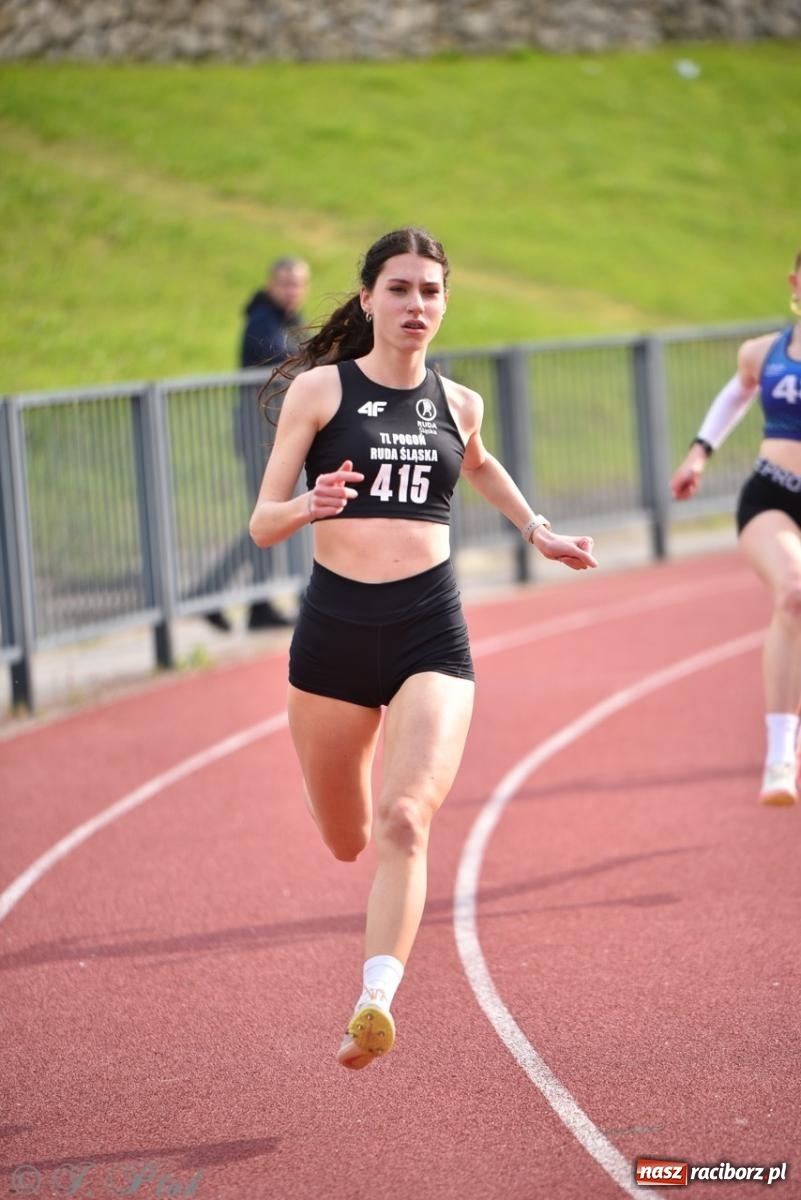 Zdjęcie w galerii na portalu naszraciborz.pl: Mistrzostwa województwa śląskiego w lekkoatletyce w Raciborzu U18, U20 i seniorzy wiadomości z regionu