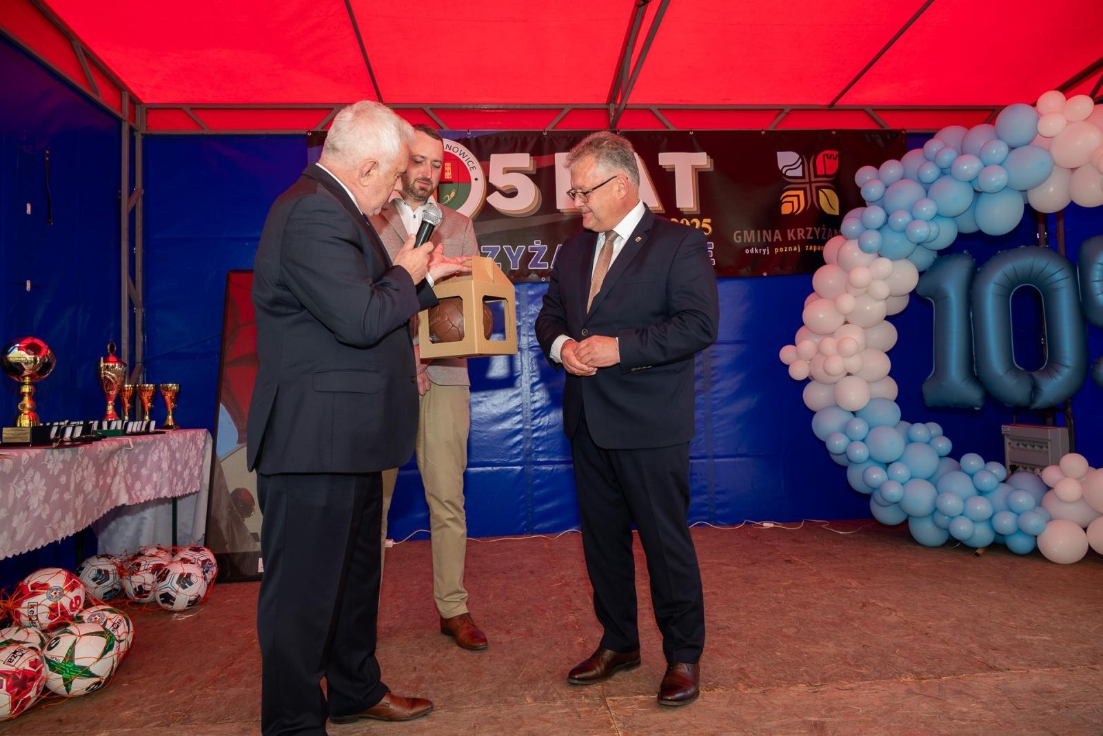 Zdjęcie w galerii na portalu naszraciborz.pl: Jubileusz 105-lecia LKS Krzyżanowice wiadomości z regionu