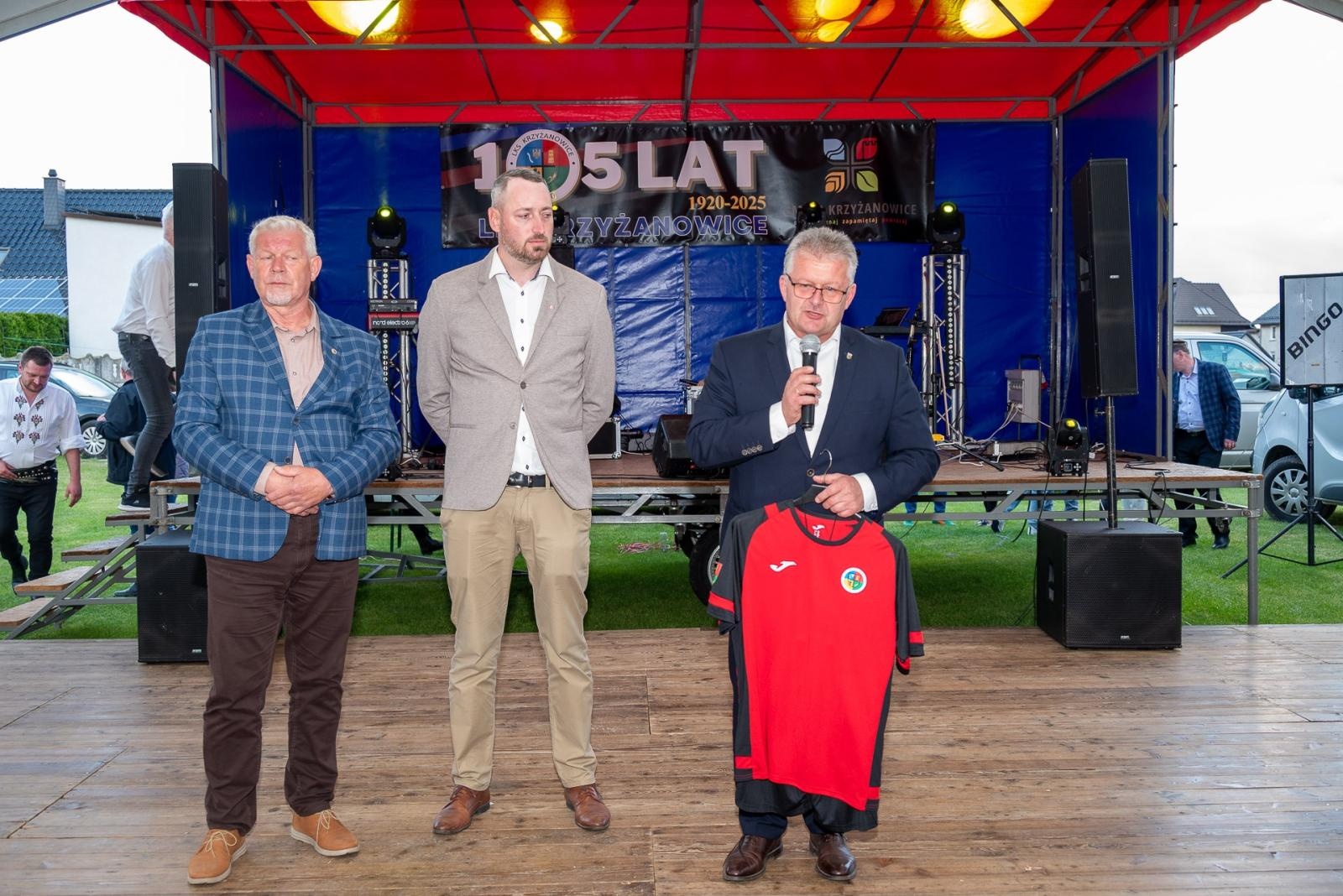 Zdjęcie w galerii na portalu naszraciborz.pl: Jubileusz 105-lecia LKS Krzyżanowice wiadomości z regionu