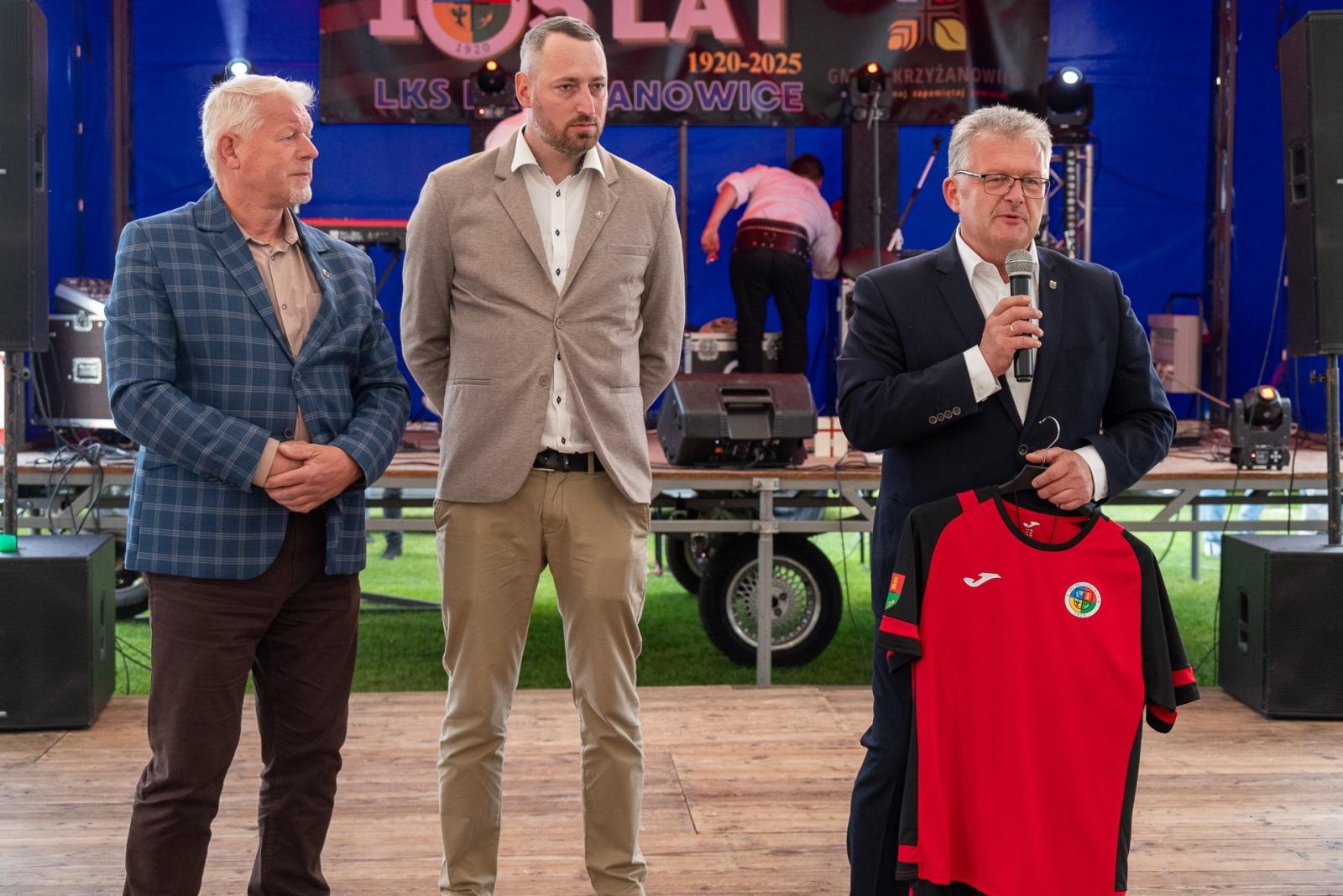 Zdjęcie w galerii na portalu naszraciborz.pl: Jubileusz 105-lecia LKS Krzyżanowice wiadomości z regionu