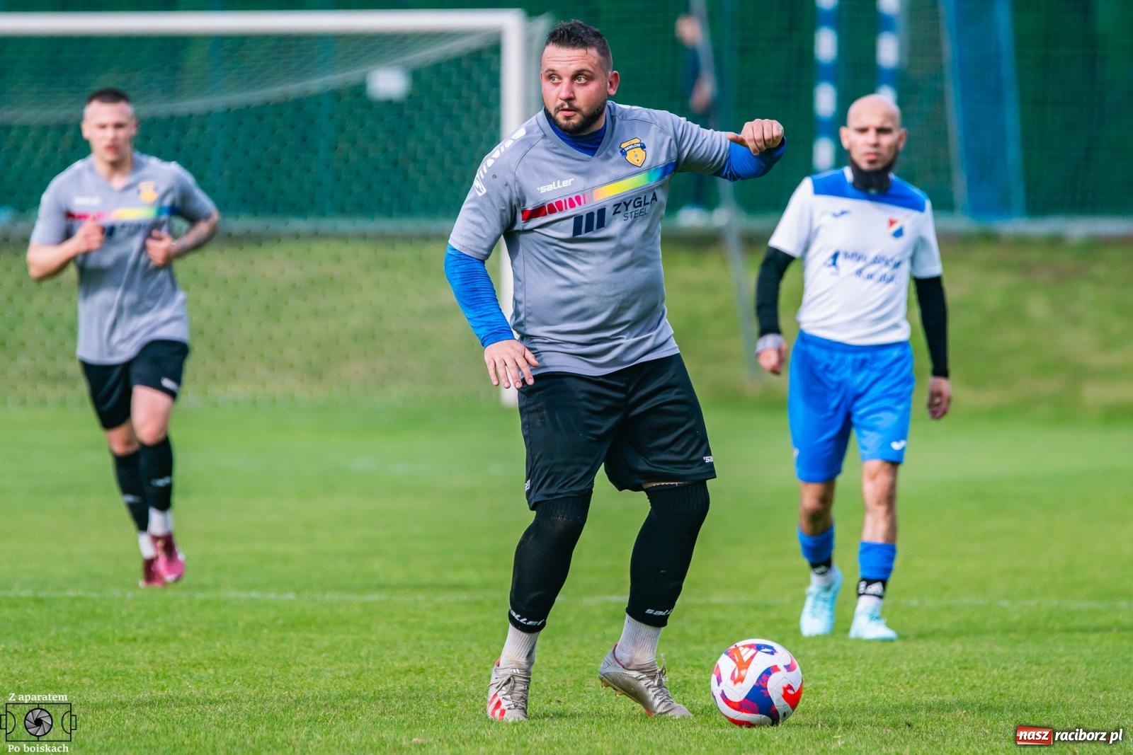Zdjęcie w galerii na portalu naszraciborz.pl: Kolejarz rozpędzał się powoli. Lider z Chałupek z wygraną [FOTO] wiadomości z regionu