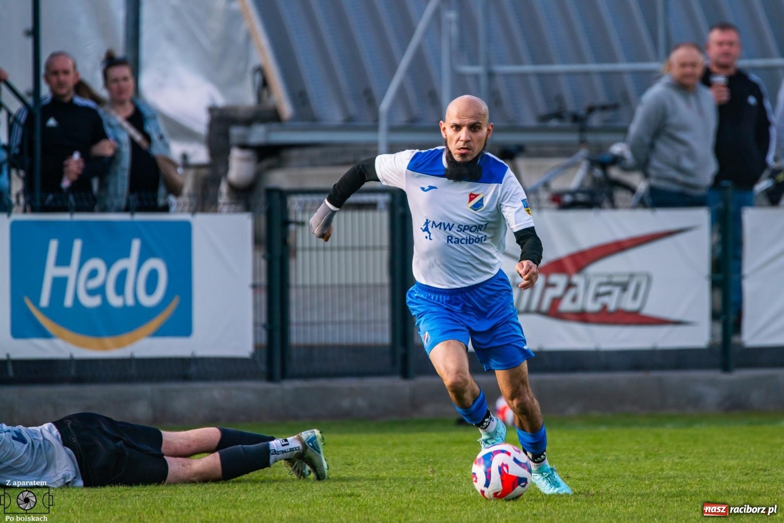 Zdjęcie w galerii na portalu naszraciborz.pl: Kolejarz rozpędzał się powoli. Lider z Chałupek z wygraną [FOTO] wiadomości z regionu