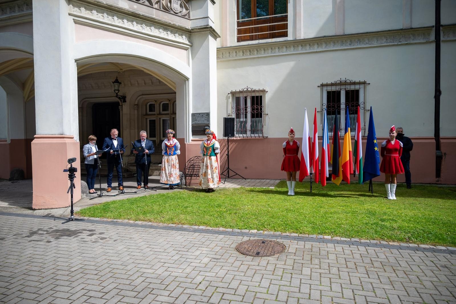 Zdjęcie w galerii na portalu naszraciborz.pl: Koncert poświęcony pamięci Beethovena i Liszta w Krzyżanowicach wiadomości z regionu
