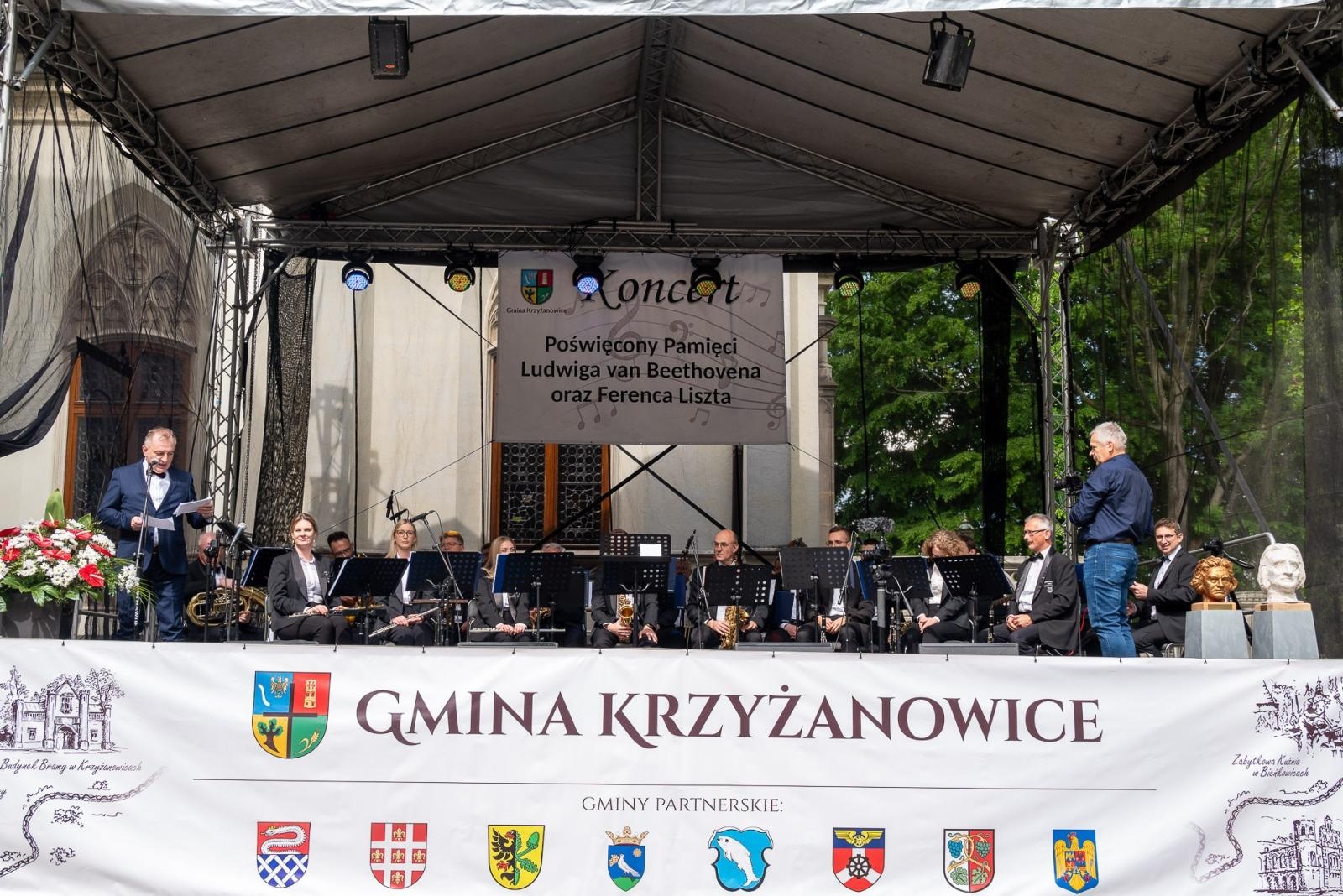 Zdjęcie w galerii na portalu naszraciborz.pl: Koncert poświęcony pamięci Beethovena i Liszta w Krzyżanowicach wiadomości z regionu