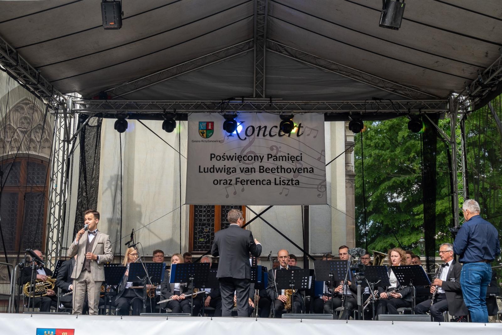 Zdjęcie w galerii na portalu naszraciborz.pl: Koncert poświęcony pamięci Beethovena i Liszta w Krzyżanowicach wiadomości z regionu