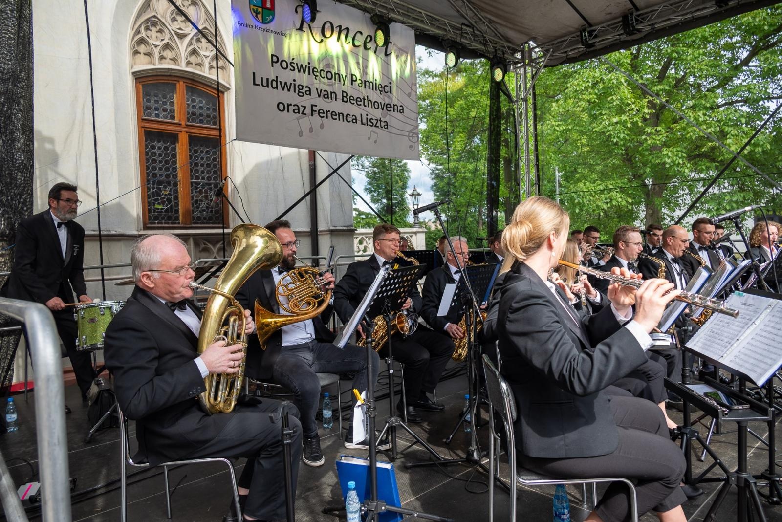 Zdjęcie w galerii na portalu naszraciborz.pl: Koncert poświęcony pamięci Beethovena i Liszta w Krzyżanowicach wiadomości z regionu