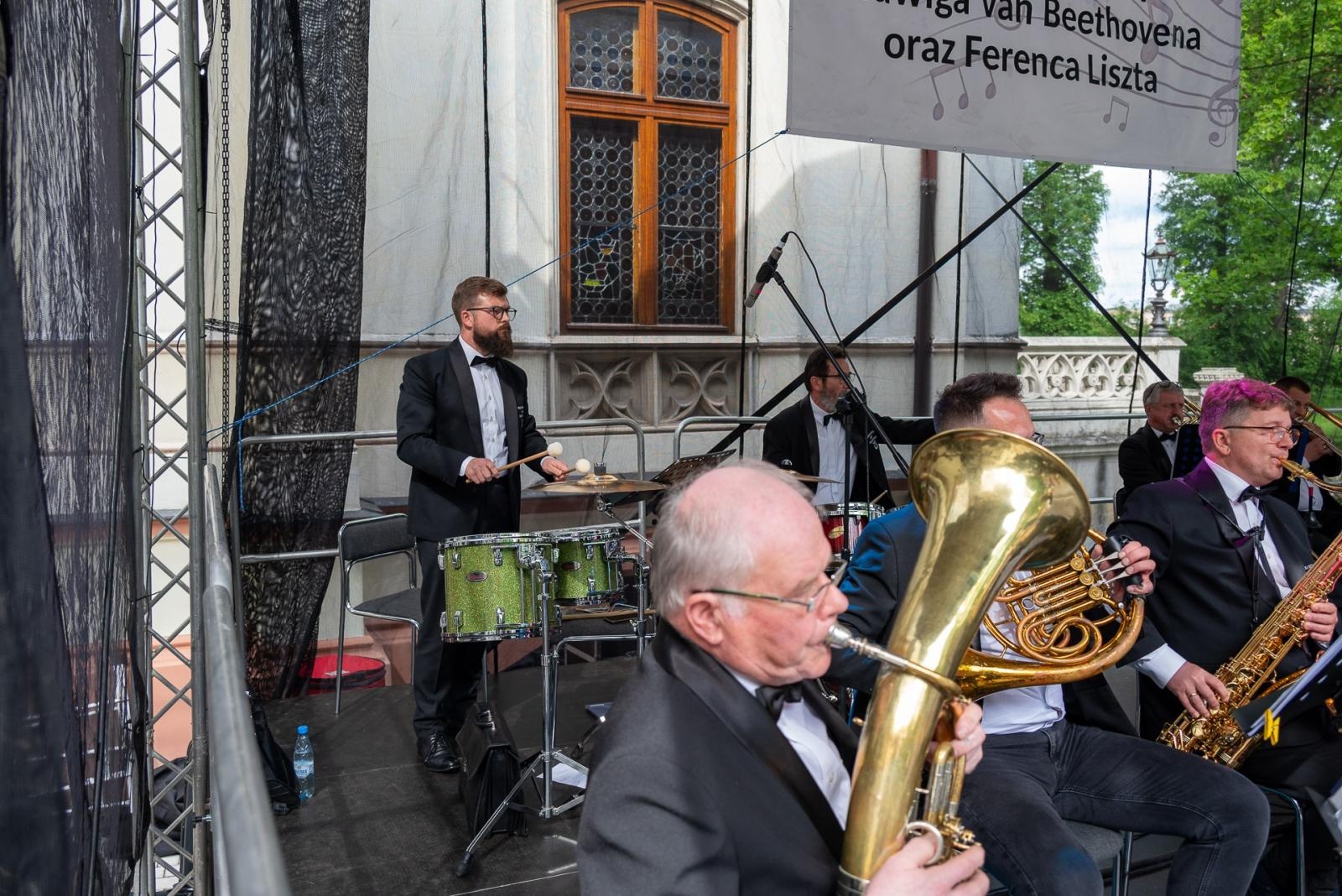 Zdjęcie w galerii na portalu naszraciborz.pl: Koncert poświęcony pamięci Beethovena i Liszta w Krzyżanowicach wiadomości z regionu