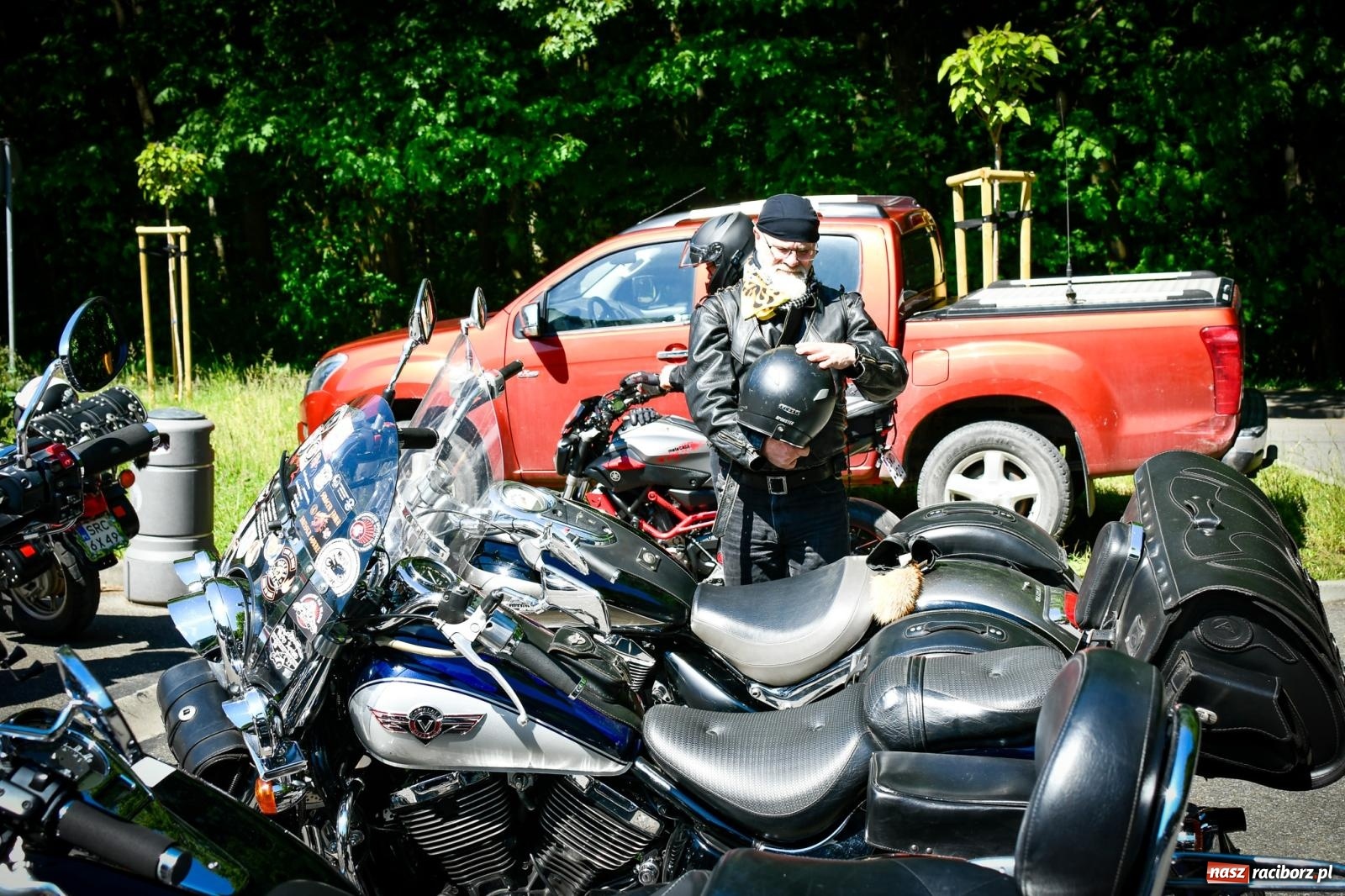 Zdjęcie w galerii na portalu naszraciborz.pl: II Spotkanie Motocyklowe w Raciborskim Grodzie – parada za nami, trwa piknik wiadomości z regionu