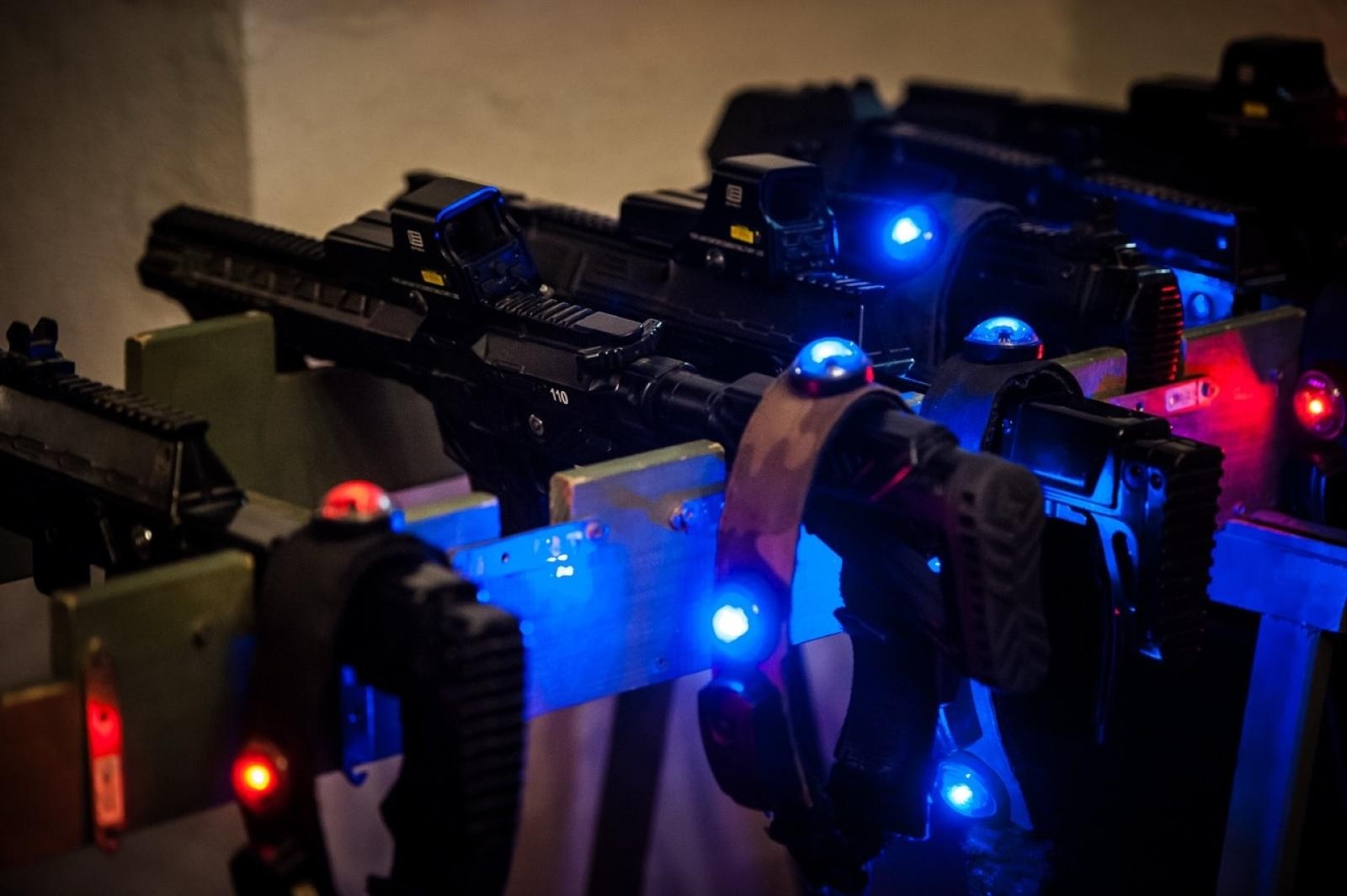 Zdjęcie w galerii na portalu naszraciborz.pl: Gamingowe emocje na Zamku Piastowskim – trwa finałowy dzień festiwalu w Raciborzu wiadomości z regionu