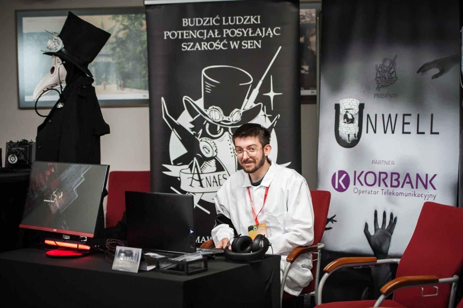 Zdjęcie w galerii na portalu naszraciborz.pl: Gamingowe emocje na Zamku Piastowskim – trwa finałowy dzień festiwalu w Raciborzu wiadomości z regionu