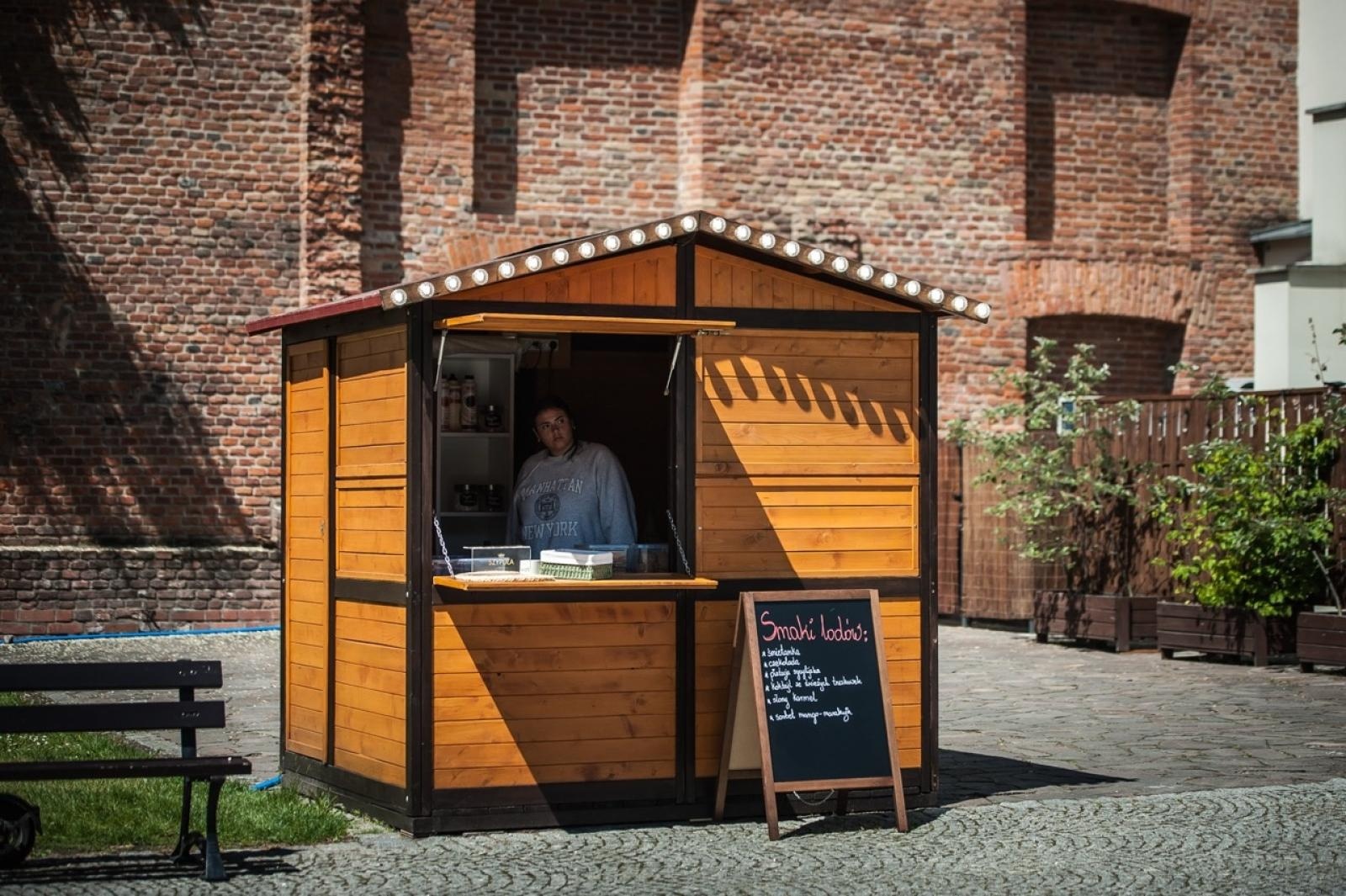 Zdjęcie w galerii na portalu naszraciborz.pl: Gamingowe emocje na Zamku Piastowskim – trwa finałowy dzień festiwalu w Raciborzu wiadomości z regionu