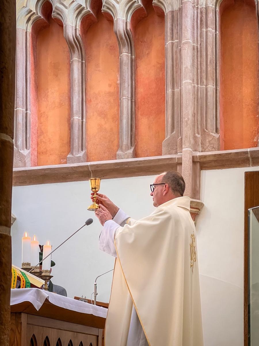 Zdjęcie w galerii na portalu naszraciborz.pl: Msza święta za bractwo i książąt raciborskich w kaplicy zamkowej wiadomości z regionu