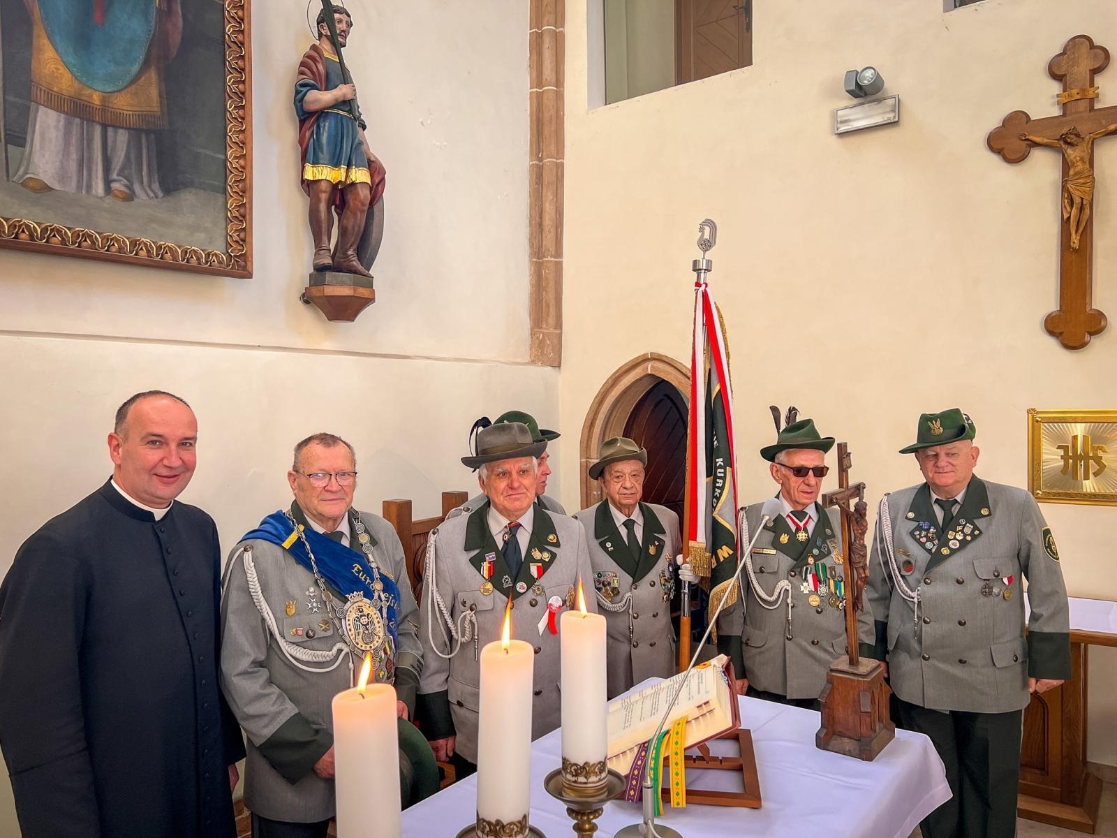 Zdjęcie w galerii na portalu naszraciborz.pl: Msza święta za bractwo i książąt raciborskich w kaplicy zamkowej wiadomości z regionu