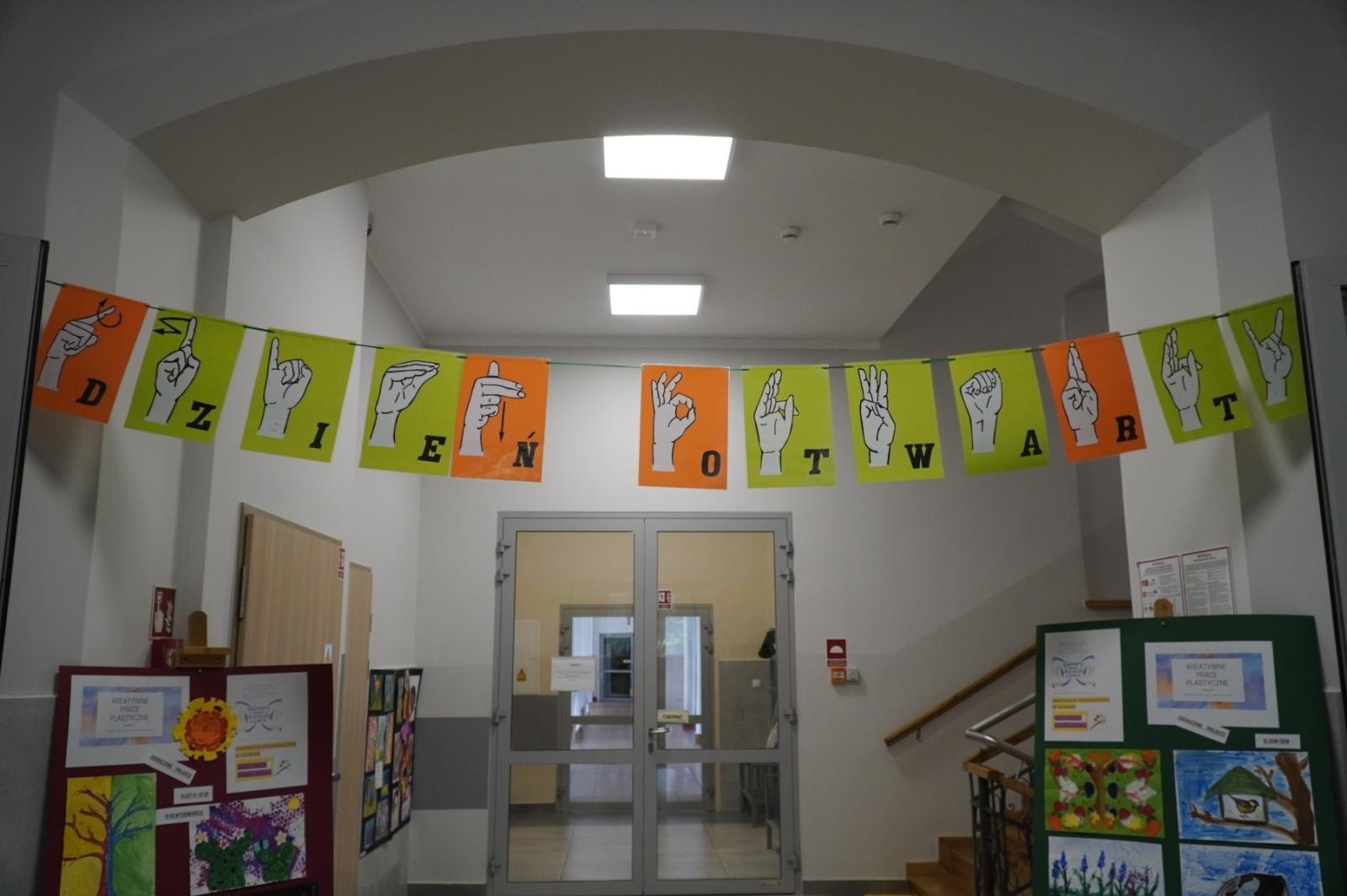 Zdjęcie w galerii na portalu naszraciborz.pl: Dzień Dziecka z Mundurem w SOSWNiS w Raciborzu [WIDEO] wiadomości z regionu