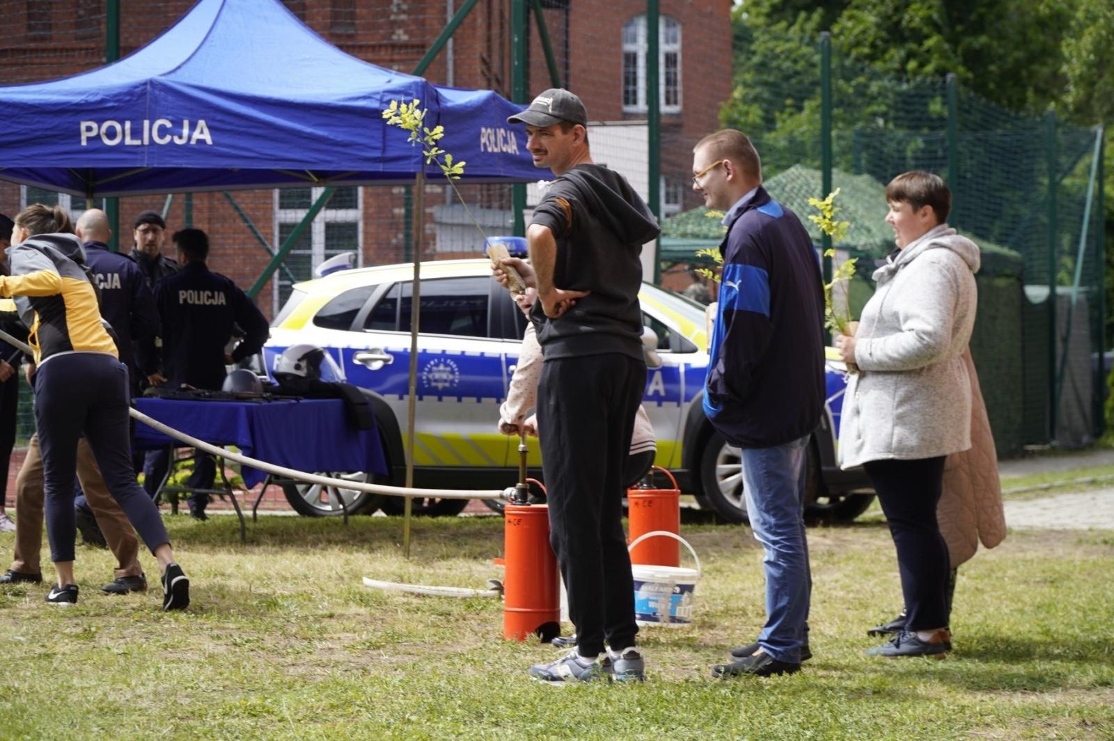Zdjęcie w galerii na portalu naszraciborz.pl: Dzień Dziecka z Mundurem w SOSWNiS w Raciborzu [WIDEO] wiadomości z regionu
