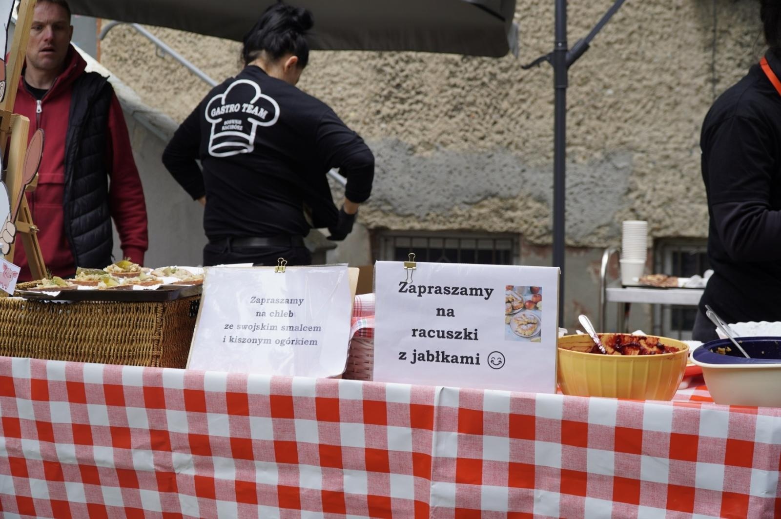 Zdjęcie w galerii na portalu naszraciborz.pl: Dzień Dziecka z Mundurem w SOSWNiS w Raciborzu [WIDEO] wiadomości z regionu