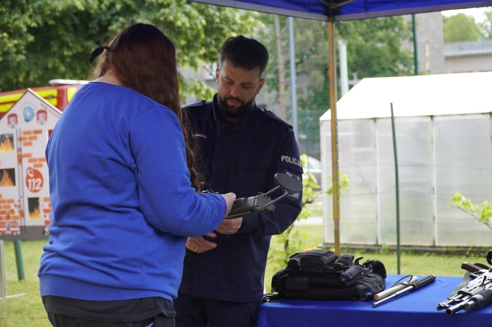 Zdjęcie w galerii na portalu naszraciborz.pl: Dzień Dziecka z Mundurem w SOSWNiS w Raciborzu [WIDEO] wiadomości z regionu