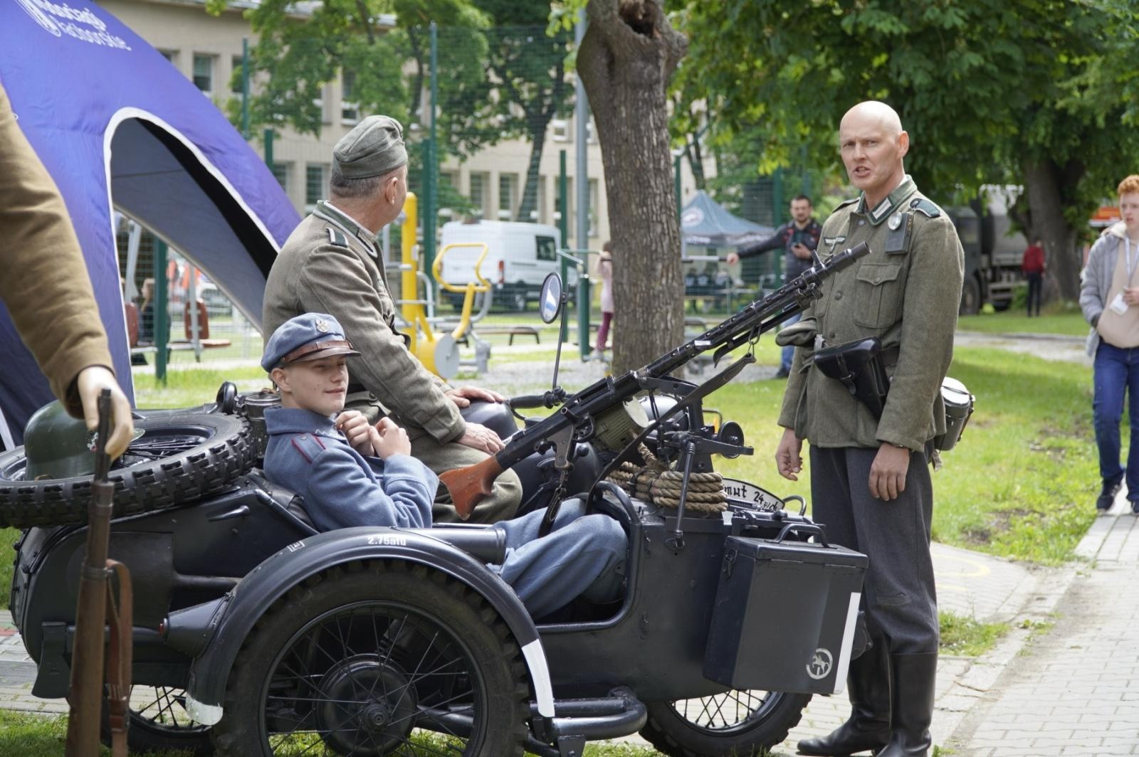 Zdjęcie w galerii na portalu naszraciborz.pl: Dzień Dziecka z Mundurem w SOSWNiS w Raciborzu [WIDEO] wiadomości z regionu