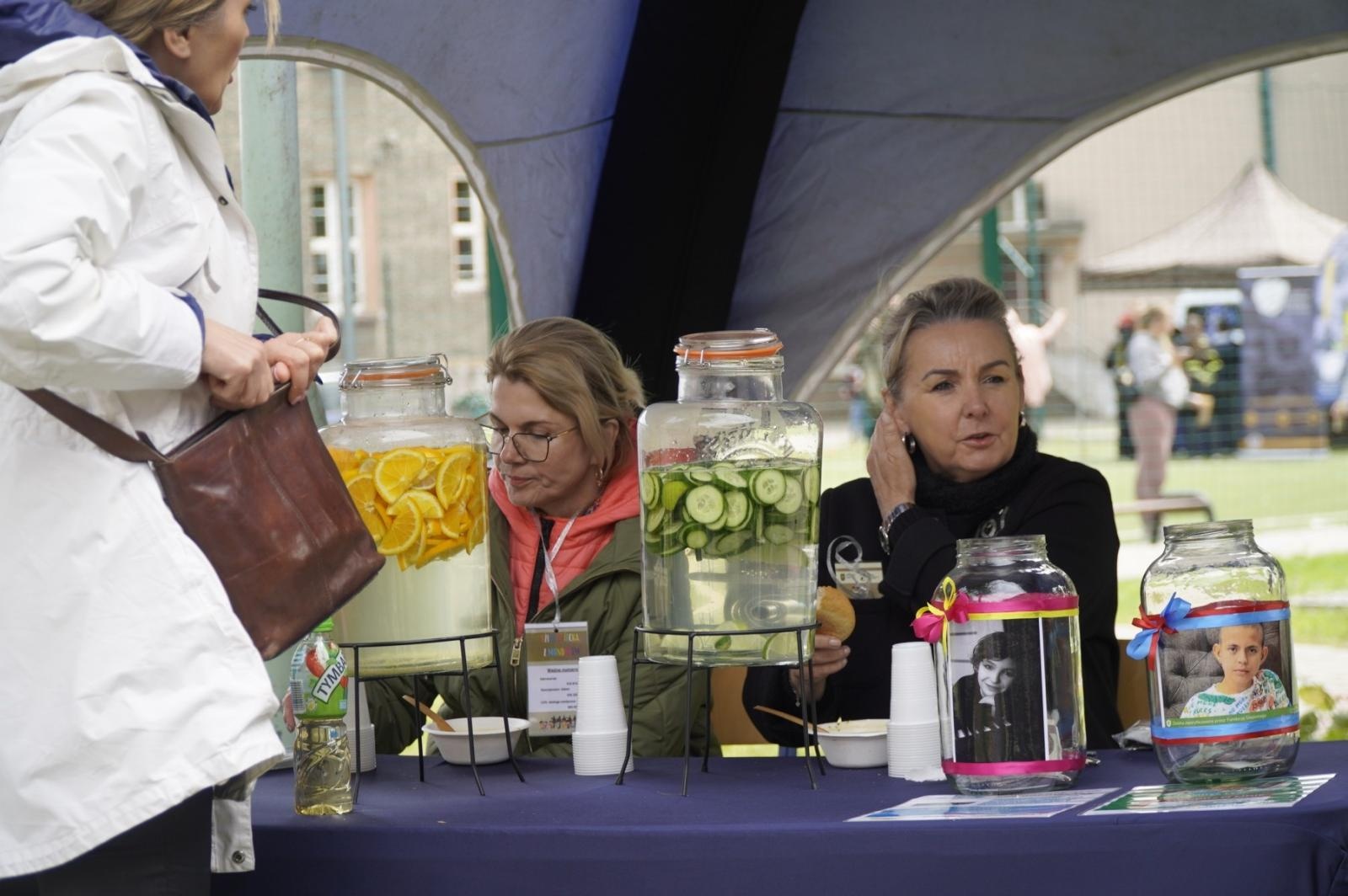 Zdjęcie w galerii na portalu naszraciborz.pl: Dzień Dziecka z Mundurem w SOSWNiS w Raciborzu [WIDEO] wiadomości z regionu