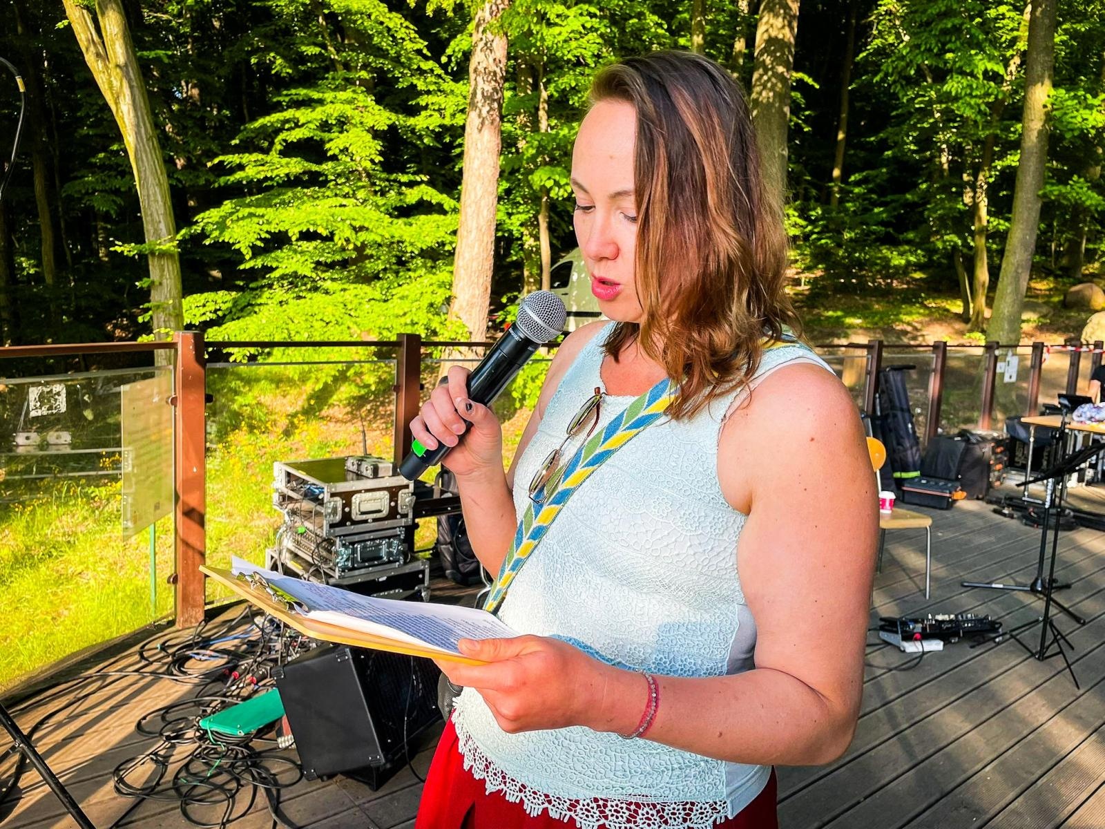 Zdjęcie w galerii na portalu naszraciborz.pl: Muzyka i magia Zaczarowanego Ogrodu – rozpoczęcie letniego cyklu koncertów w Arboretum Bramy Morawskiej wiadomości z regionu