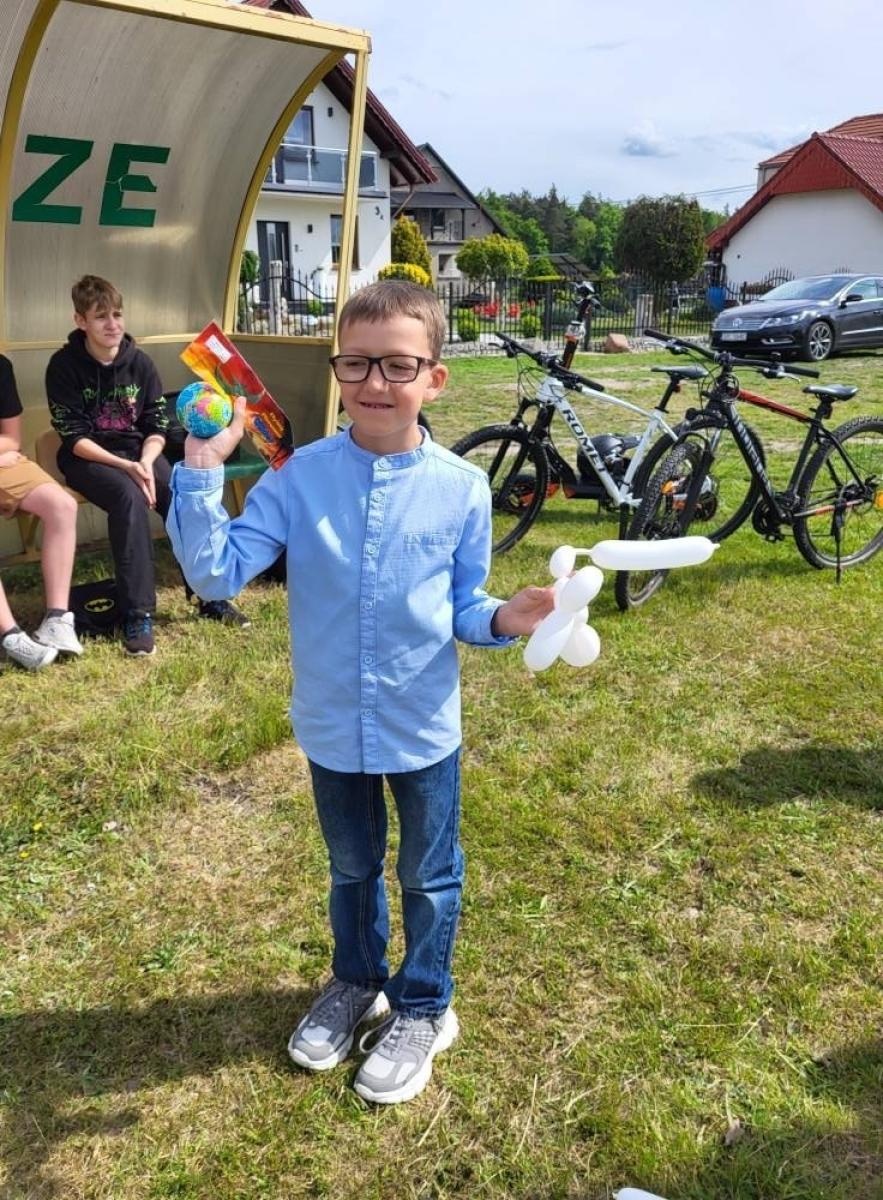 Zdjęcie w galerii na portalu naszraciborz.pl: Rodzinny festyn w Siedliskach: święto dzieci i mam pełne radości wiadomości z regionu