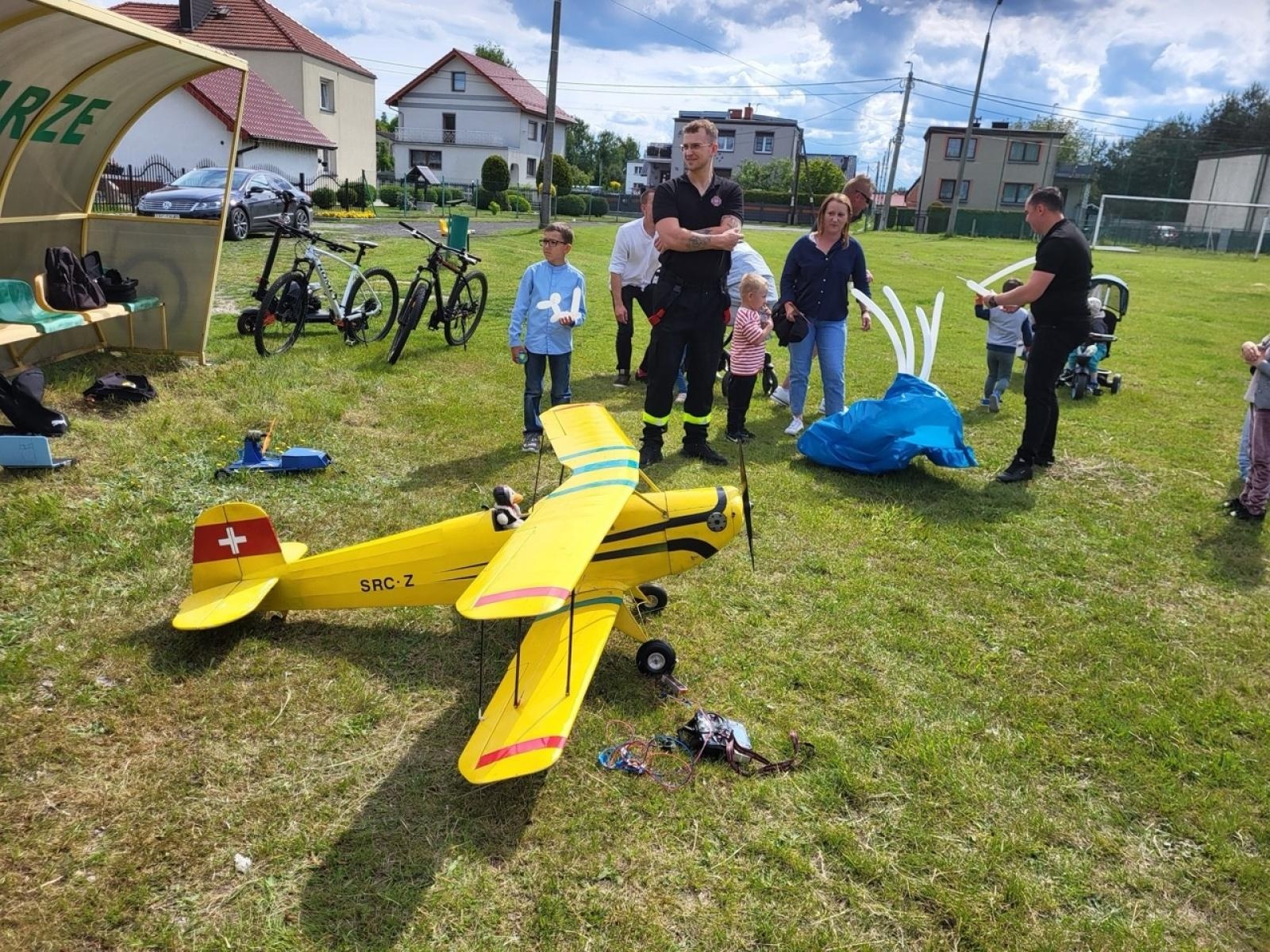 Zdjęcie w galerii na portalu naszraciborz.pl: Rodzinny festyn w Siedliskach: święto dzieci i mam pełne radości wiadomości z regionu