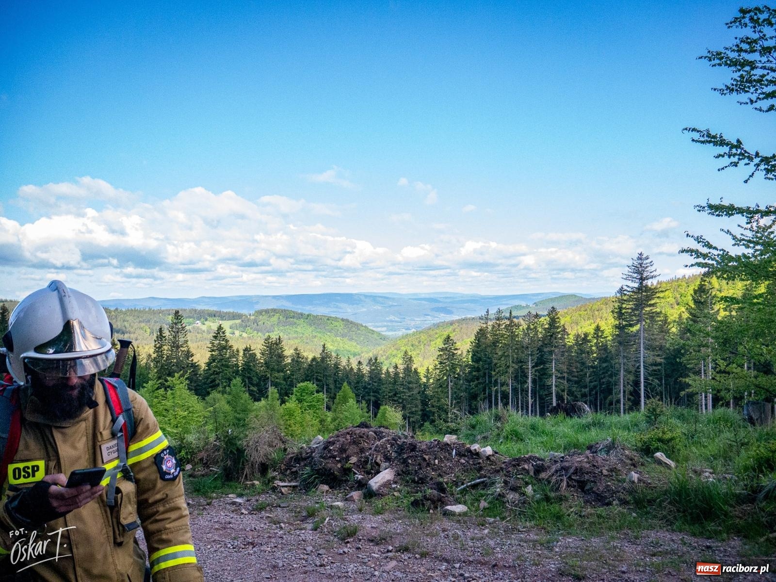 Zdjęcie w galerii na portalu naszraciborz.pl: Strażacy z całej Polski zdobyli Śnieżnik dla Kazika. Wśród nich jednostki z powiatu raciborskiego wiadomości z regionu
