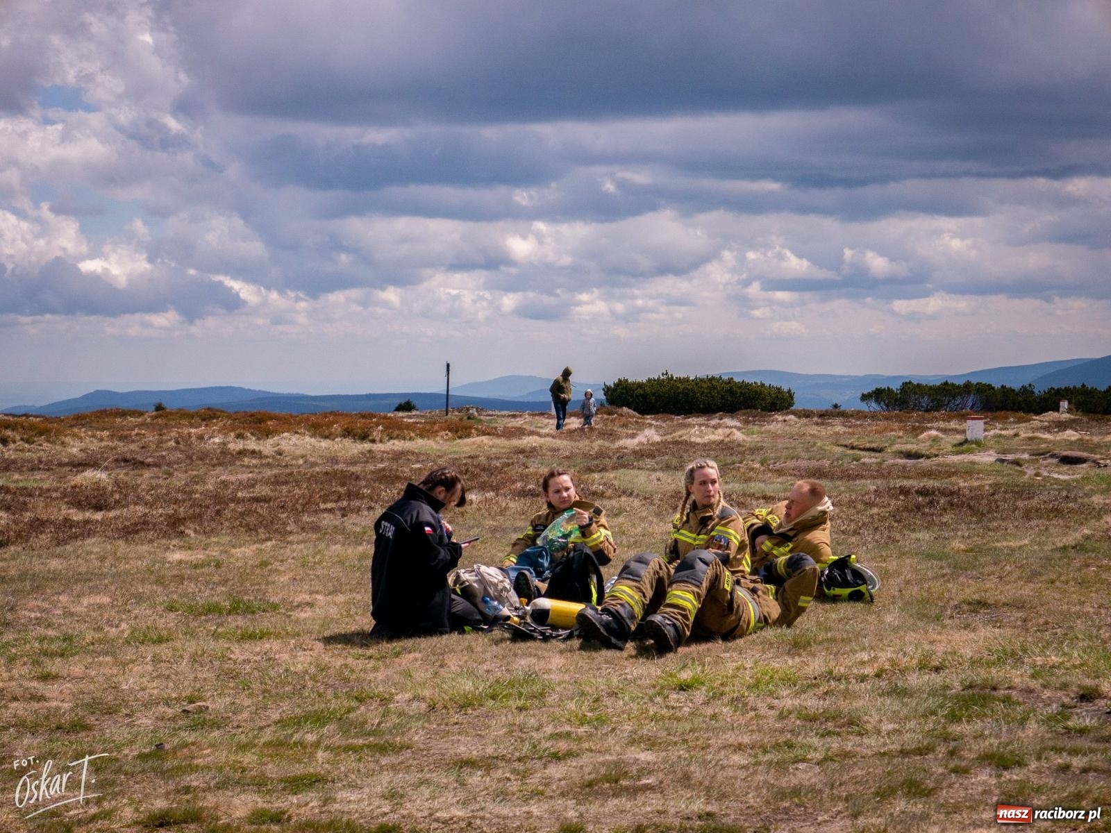 Zdjęcie w galerii na portalu naszraciborz.pl: Strażacy z całej Polski zdobyli Śnieżnik dla Kazika. Wśród nich jednostki z powiatu raciborskiego wiadomości z regionu