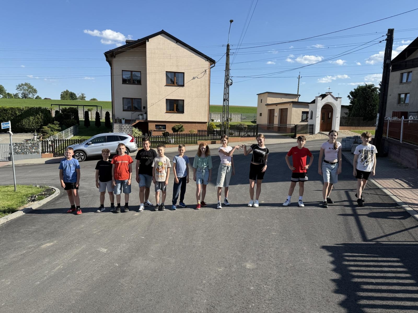 Zdjęcie w galerii na portalu naszraciborz.pl: Bieg uliczny o Puchar Burmistrza Krzanowic wiadomości z regionu