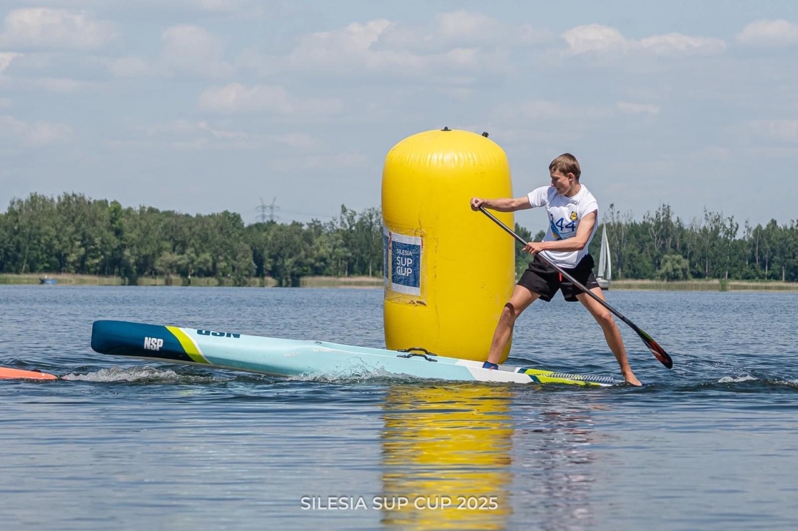 Zdjęcie w galerii na portalu naszraciborz.pl: SilesiaSupCUP na Pogorii: RTW Racibórz zdominowało zawody paddleboardowe wiadomości z regionu