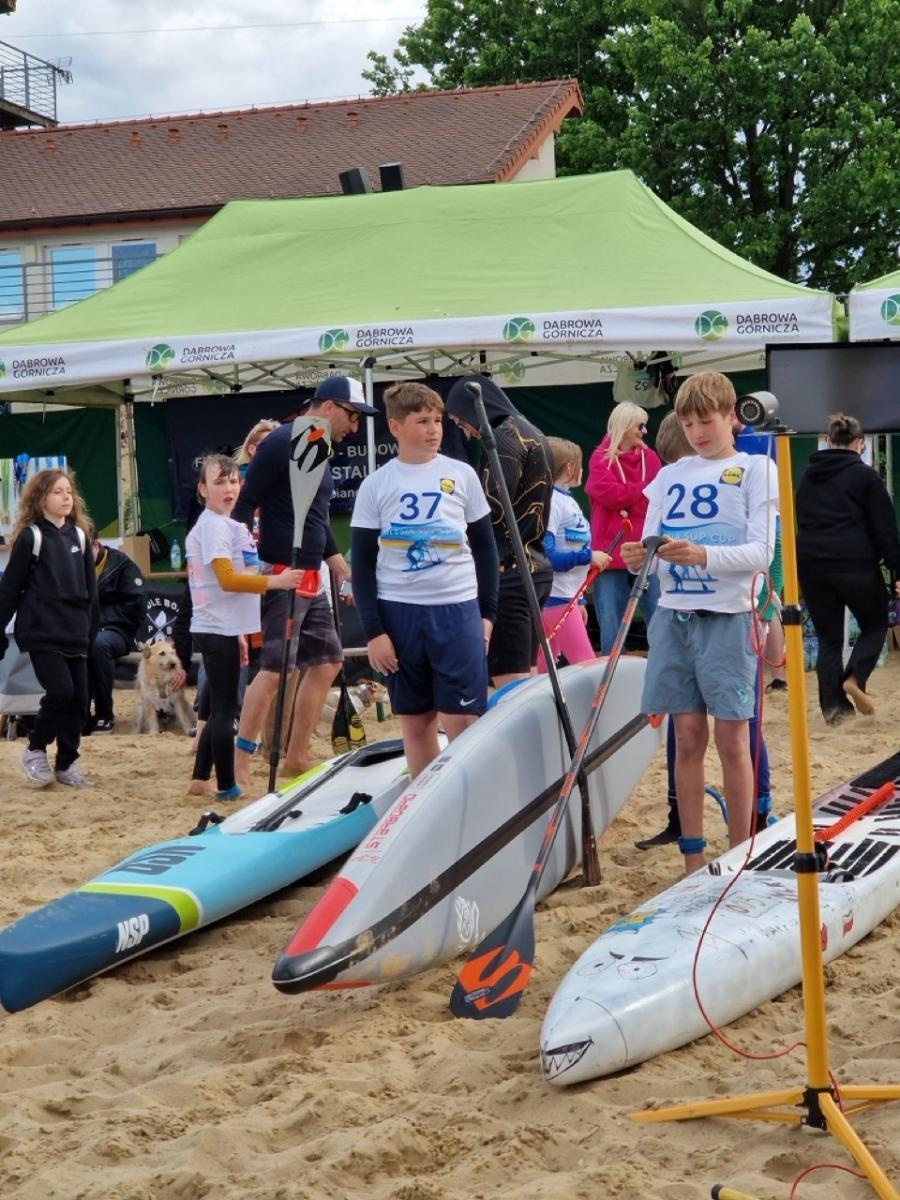 Zdjęcie w galerii na portalu naszraciborz.pl: SilesiaSupCUP na Pogorii: RTW Racibórz zdominowało zawody paddleboardowe wiadomości z regionu