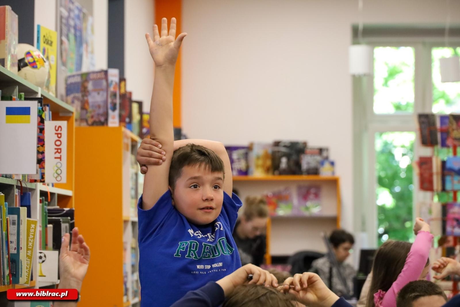 Zdjęcie w galerii na portalu naszraciborz.pl: Spotkanie z Joanną Olech w raciborskiej bibliotece wiadomości z regionu