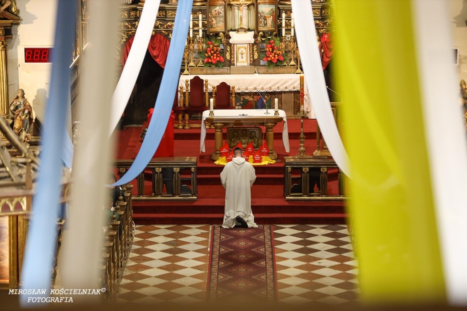 Zdjęcie w galerii na portalu naszraciborz.pl: Bierzmowania w Raciborzu. Uroczystości z udziałem biskupa Waldemara Musioła wiadomości z regionu