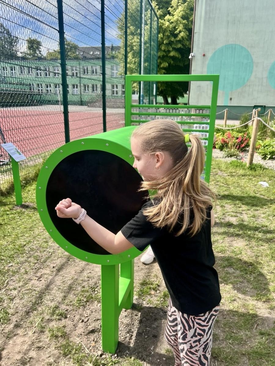 Zdjęcie w galerii na portalu naszraciborz.pl: Naukowy plac zabaw w SP 13 w Raciborzu rozwija kreatywność i ciekawość świata wiadomości z regionu