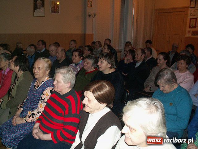 Zdjęcie w galerii na portalu naszraciborz.pl: Choinki nadziei wiadomości z regionu