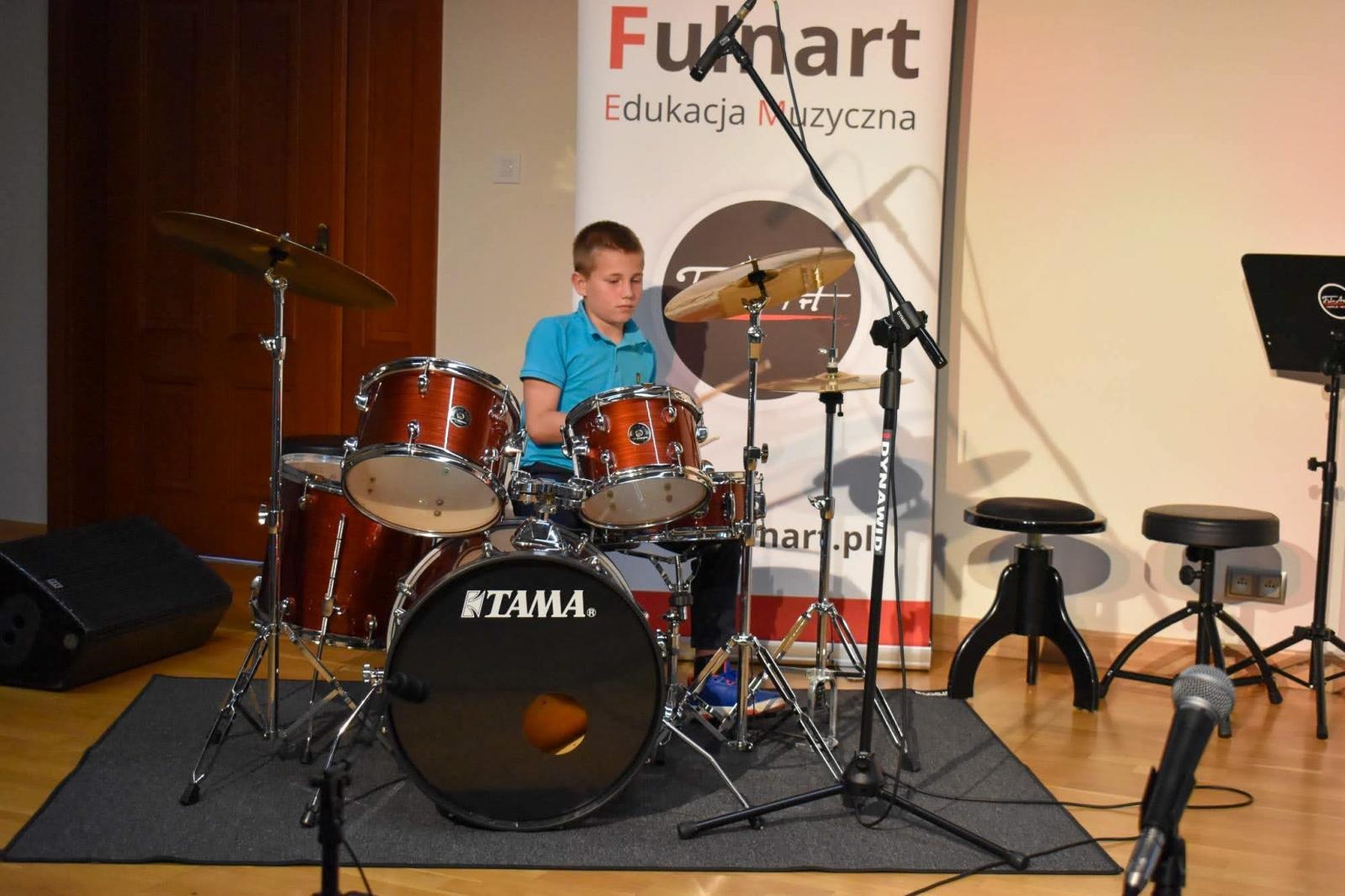 Zdjęcie w galerii na portalu naszraciborz.pl: Muzyczny wieczór pełen wzruszeń, czyli Koncert z okazji Dnia Matki na Zamku Piastowskim wiadomości z regionu