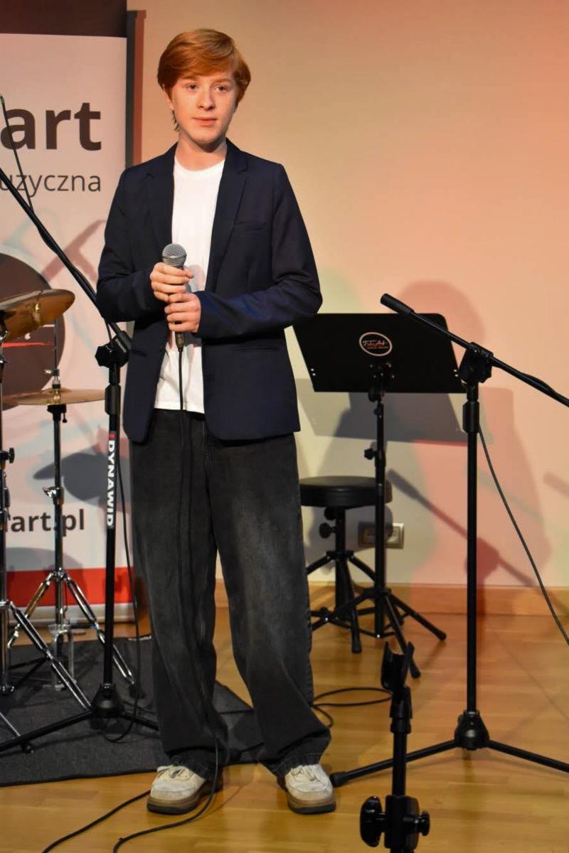 Zdjęcie w galerii na portalu naszraciborz.pl: Muzyczny wieczór pełen wzruszeń, czyli Koncert z okazji Dnia Matki na Zamku Piastowskim wiadomości z regionu