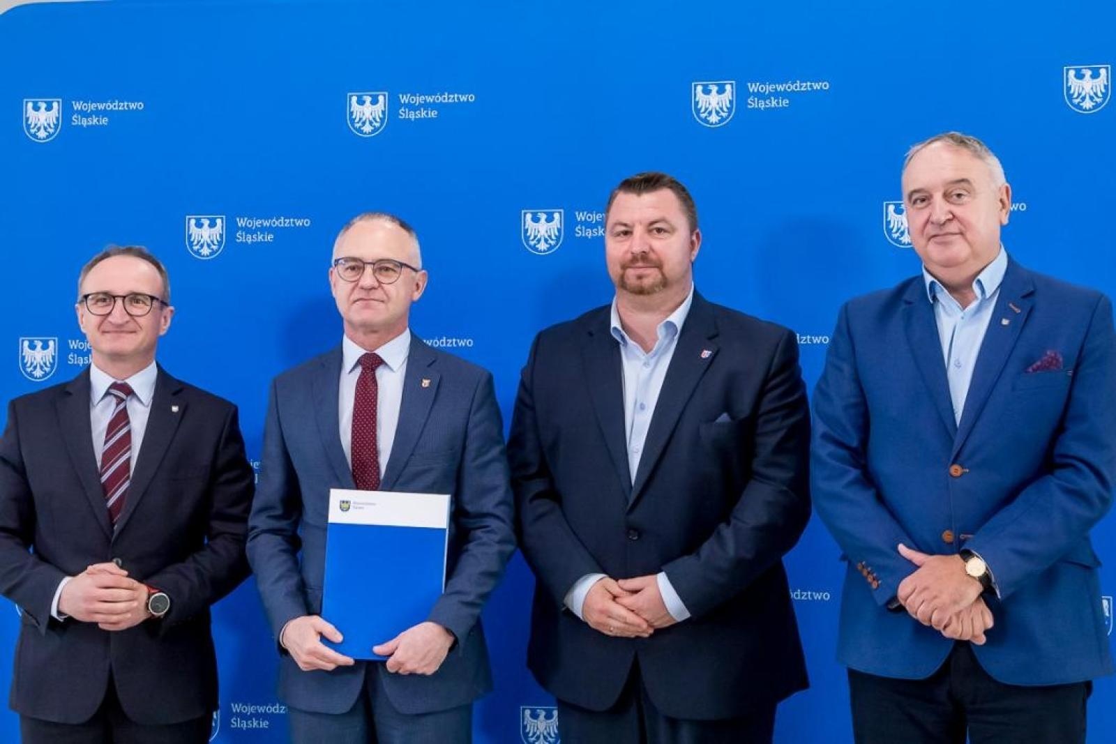 Zdjęcie w galerii na portalu naszraciborz.pl: Miliony złotych na modernizację dróg dojazdowych do terenów wiejskich, w tym w powiecie raciborskim wiadomości z regionu