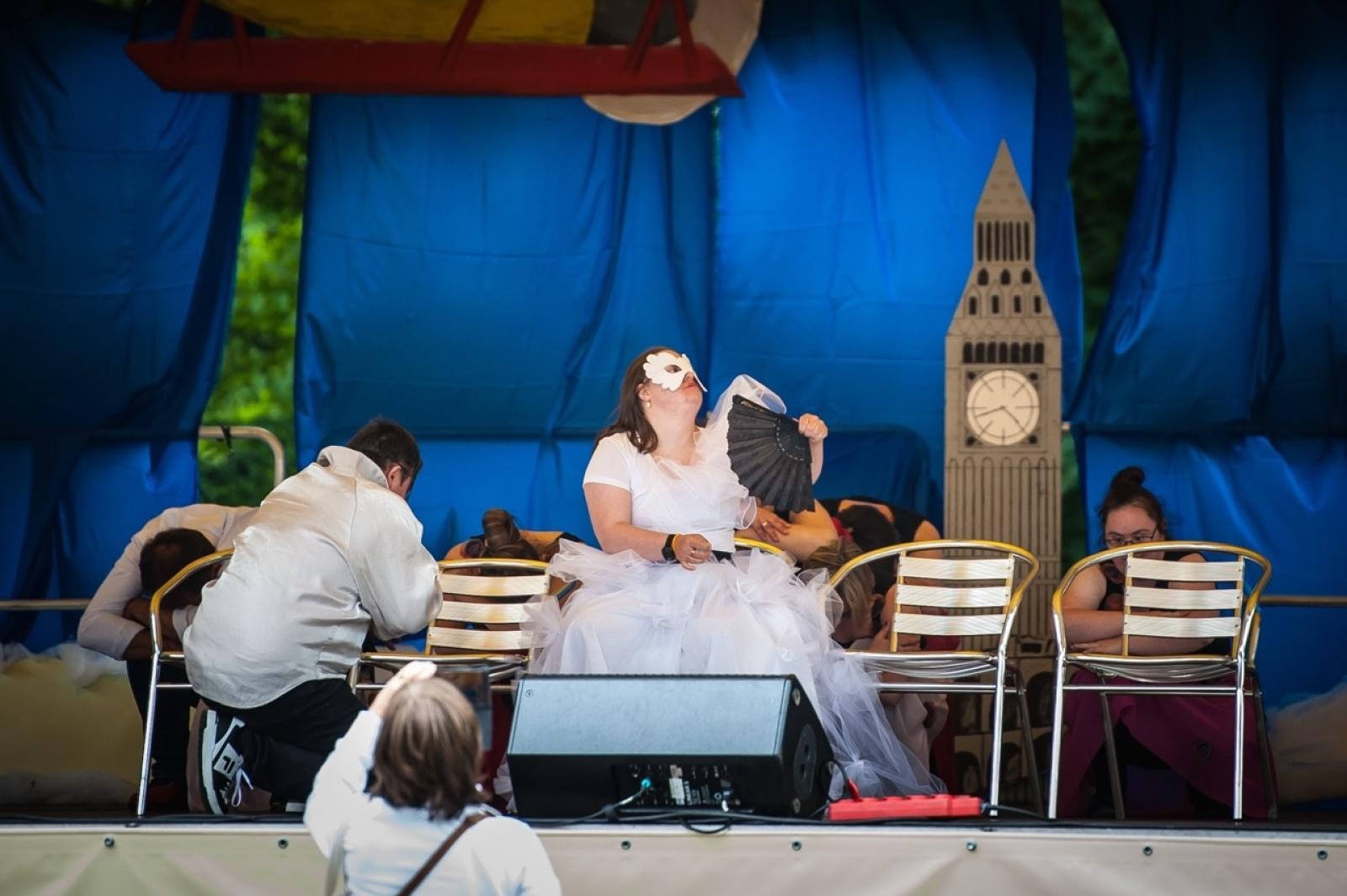 Zdjęcie w galerii na portalu naszraciborz.pl: Europejska mozaika talentów na dziedzińcu Zamku Piastowskiego [FOTO i WIDEO] wiadomości z regionu