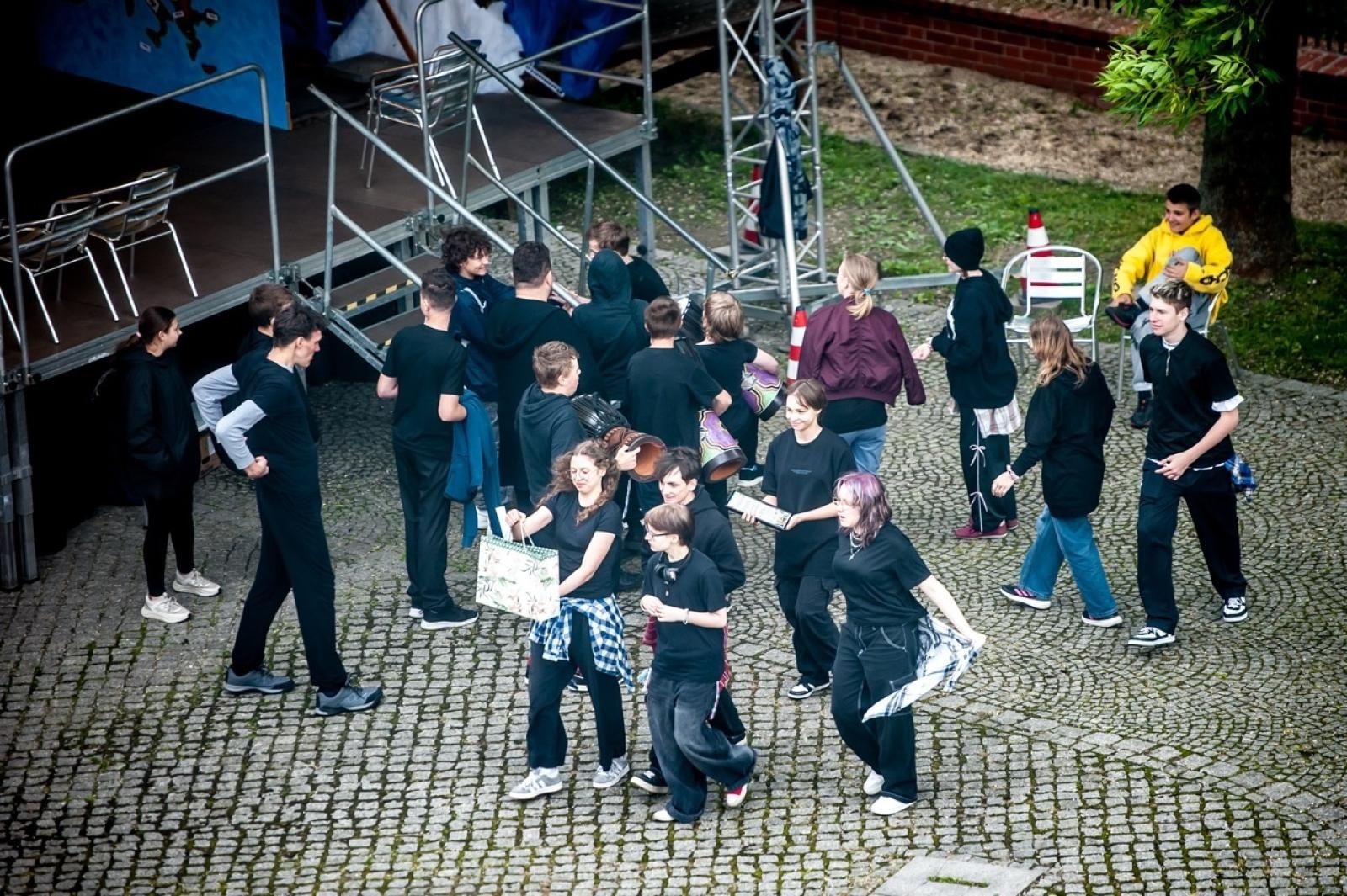 Zdjęcie w galerii na portalu naszraciborz.pl: Europejska mozaika talentów na dziedzińcu Zamku Piastowskiego [FOTO i WIDEO] wiadomości z regionu